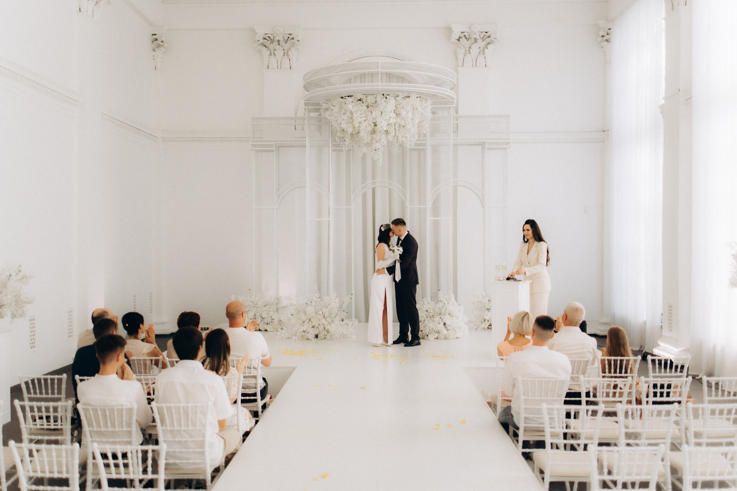 LOVE. Головна