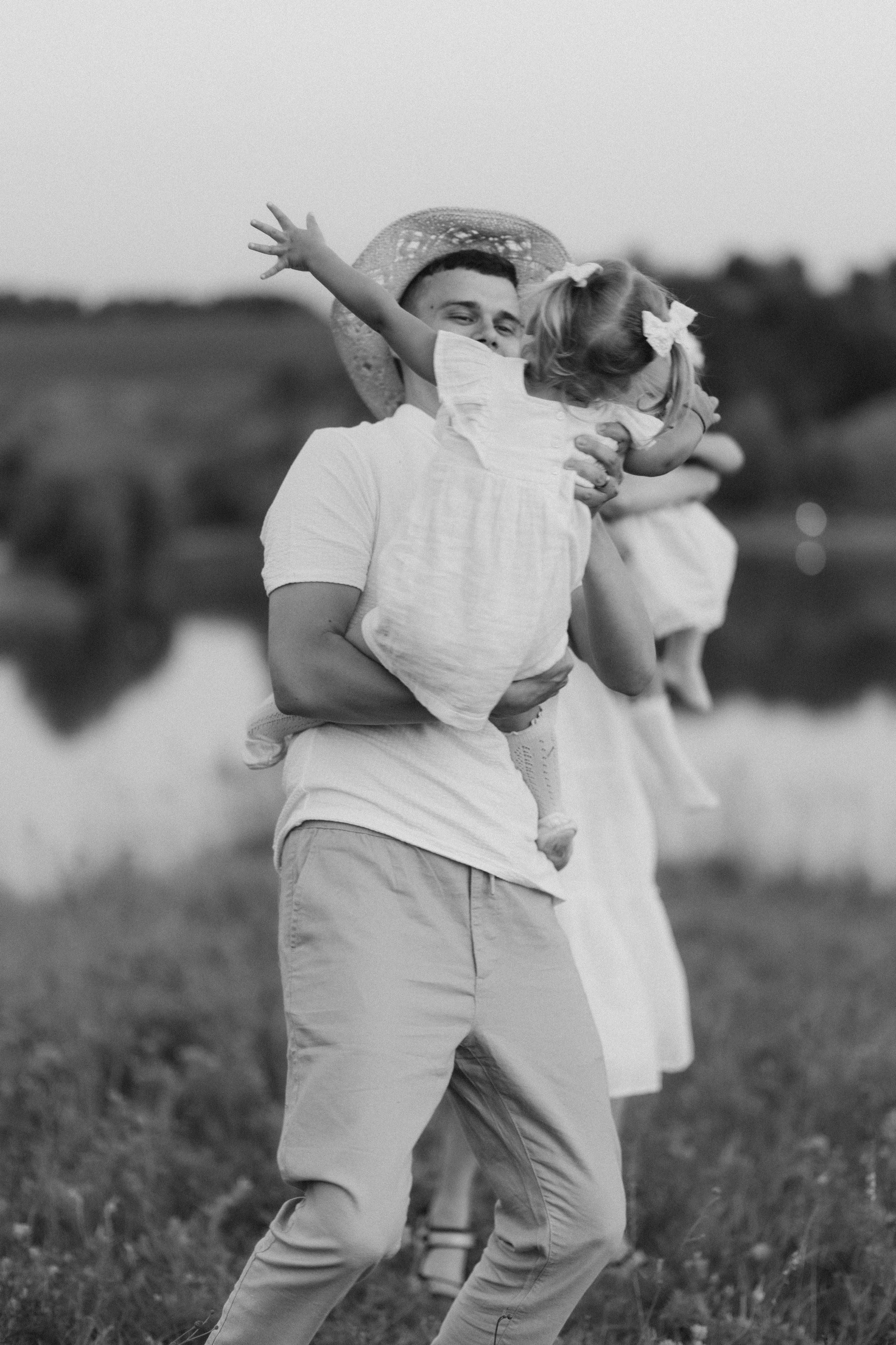 This is happiness — this is us....... Головна