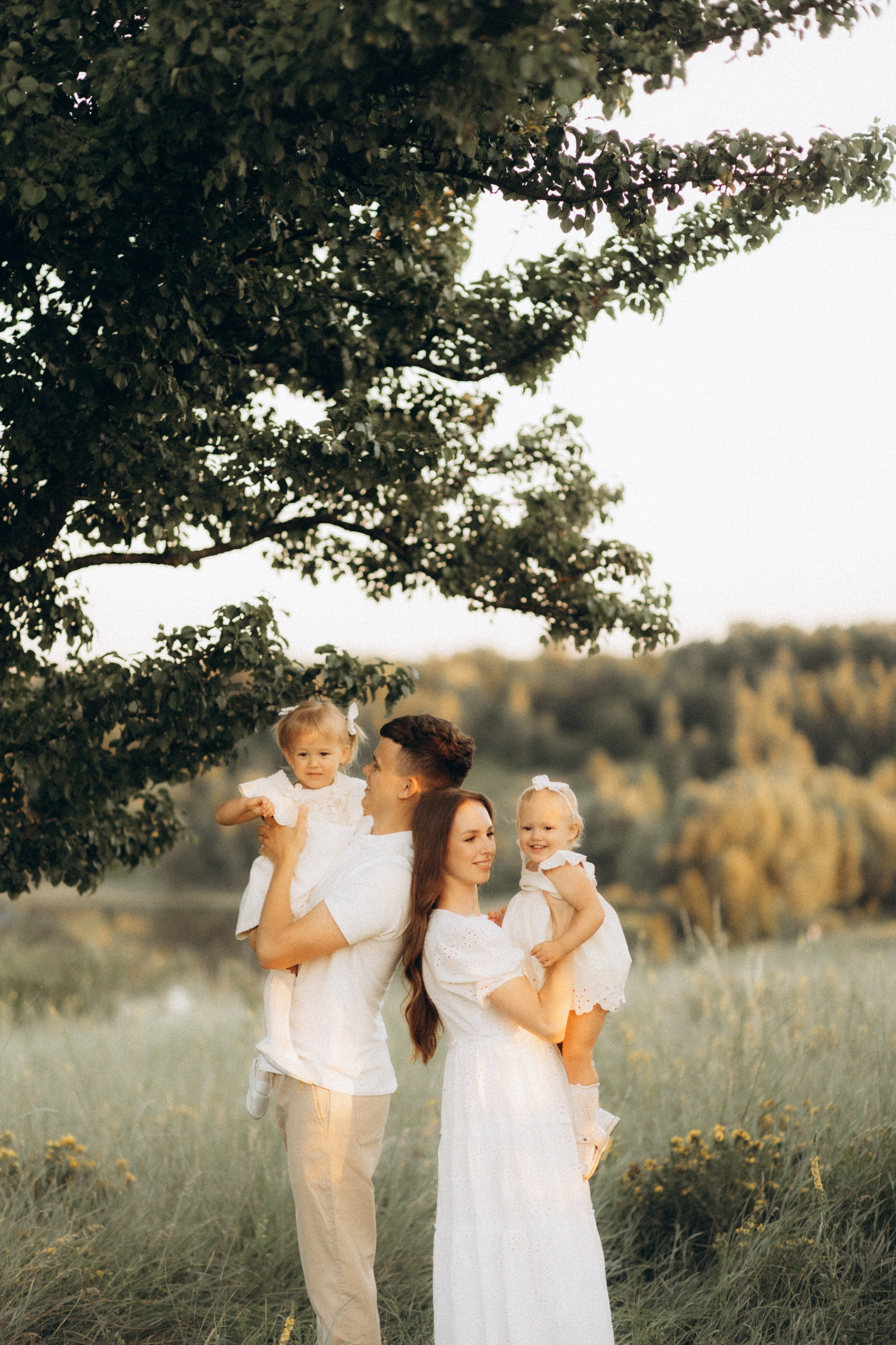 This is happiness — this is us....... Головна