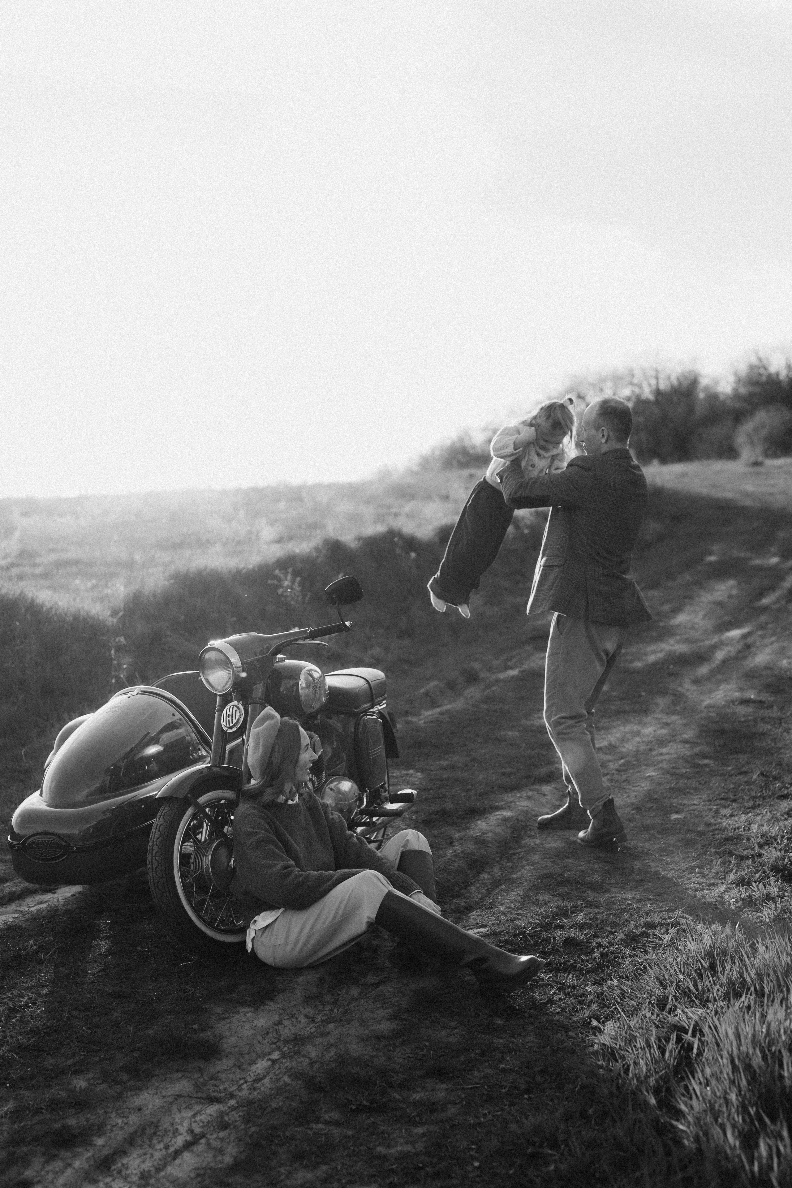 В обіймах щастя. Головна