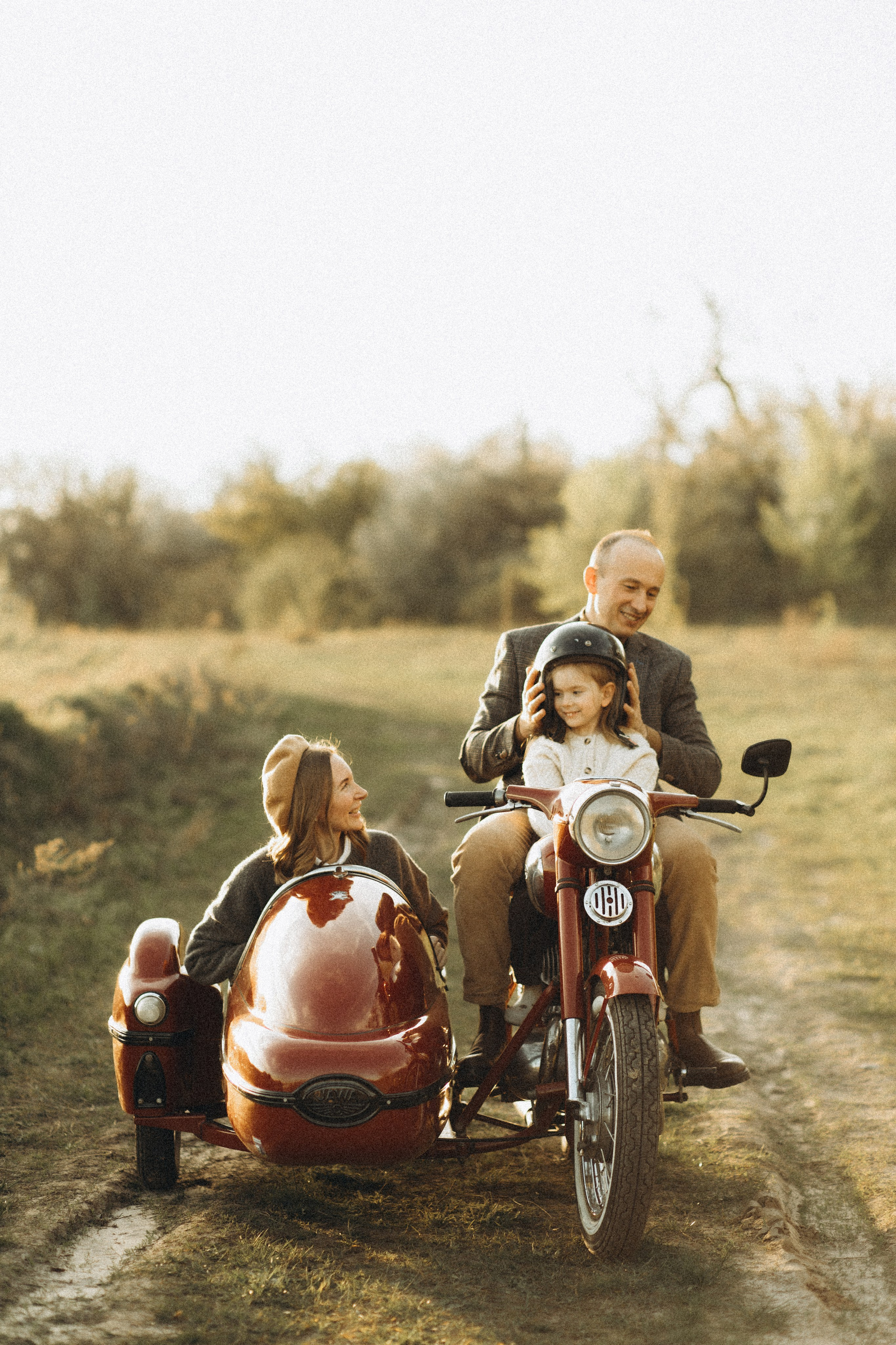 В обіймах щастя. Головна