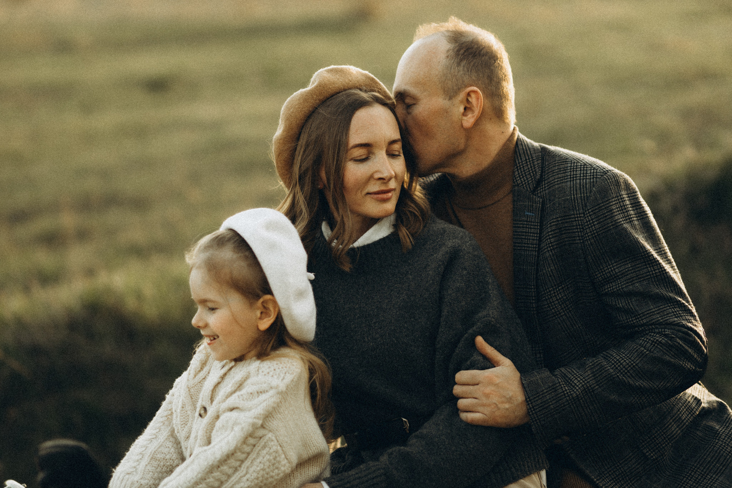 В обіймах щастя. Головна