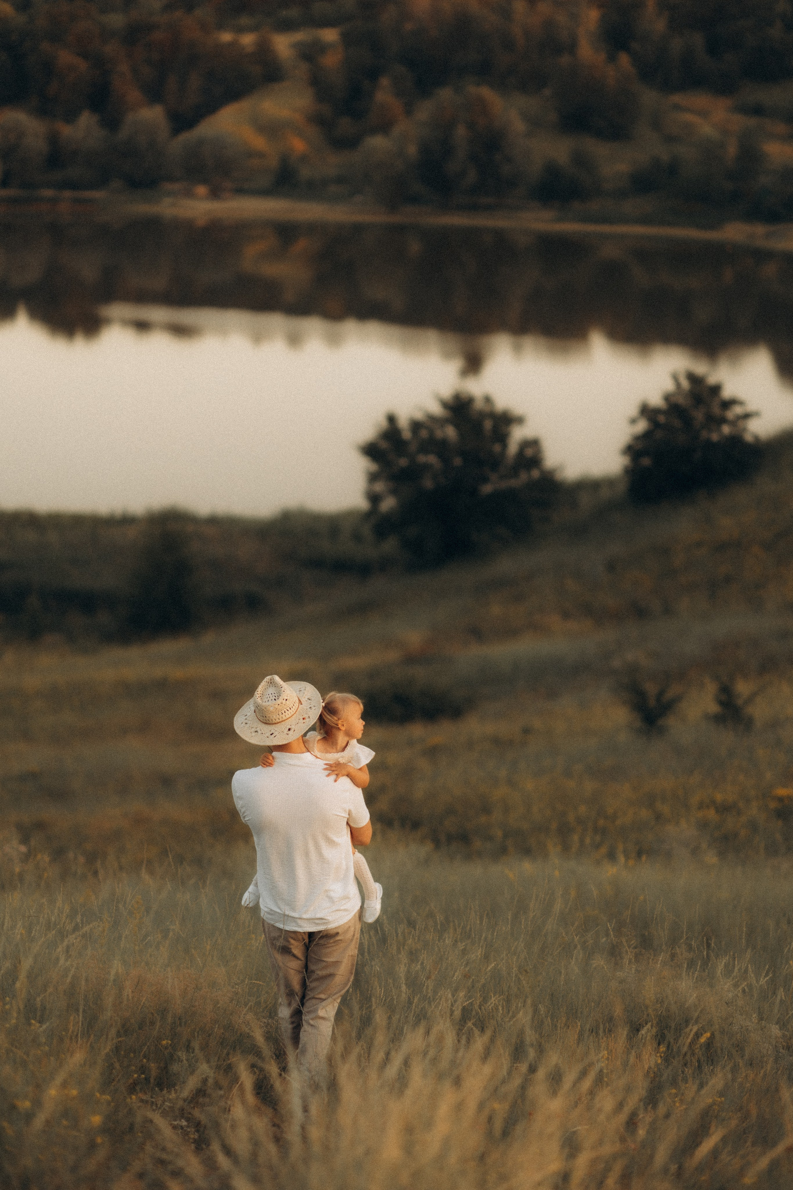 This is happiness — this is us....... Головна