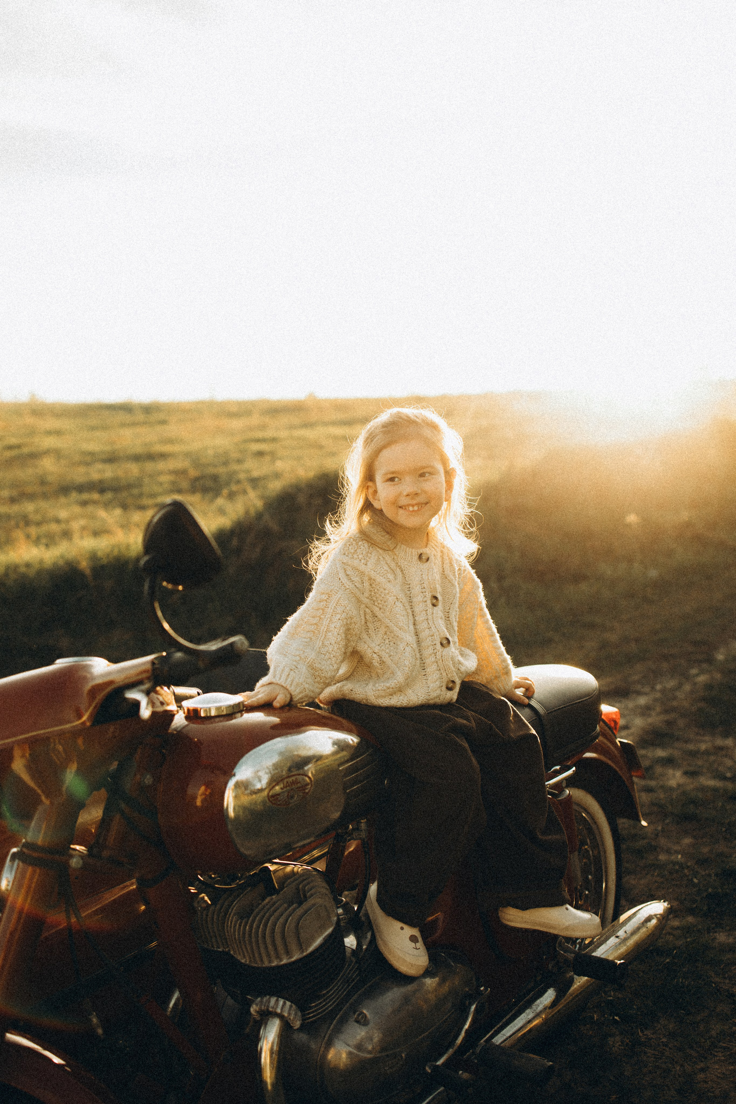 В обіймах щастя. Головна