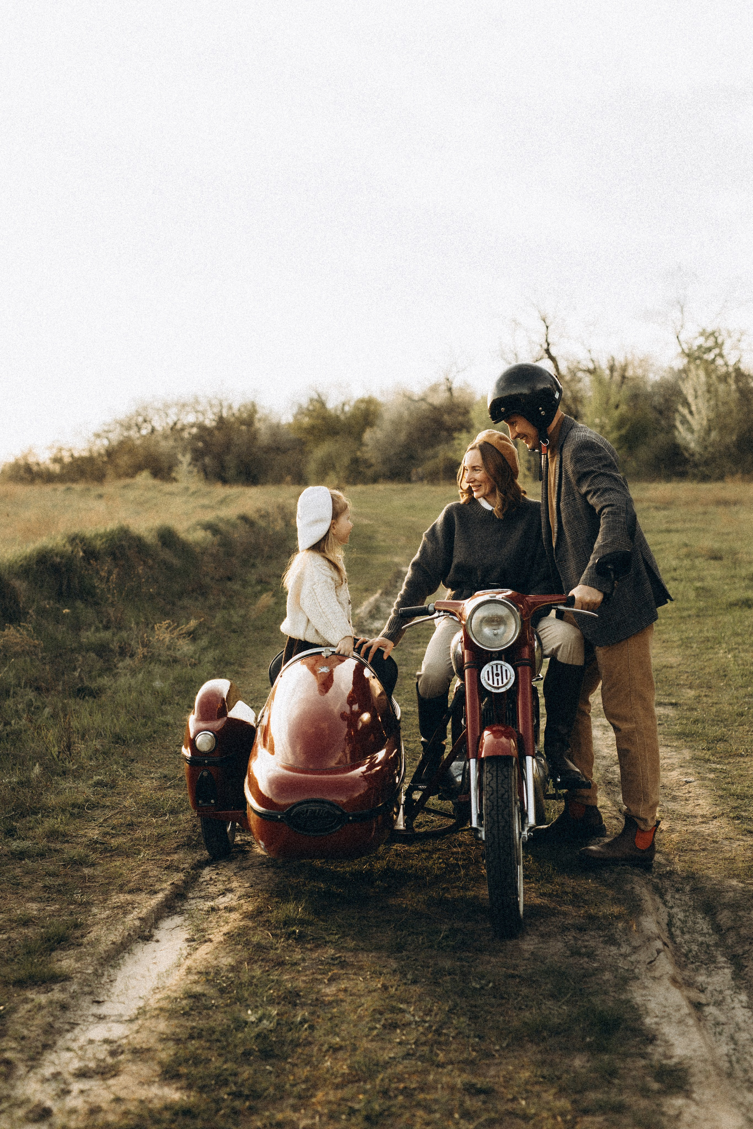 В обіймах щастя. Головна