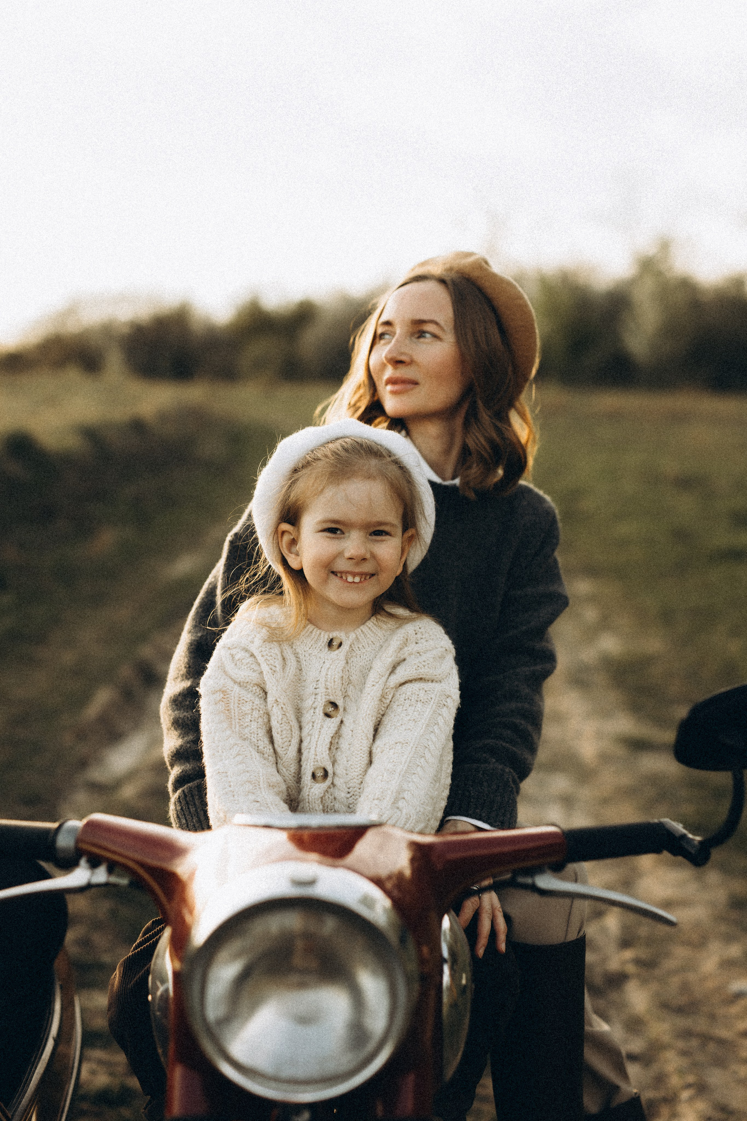 В обіймах щастя. Головна