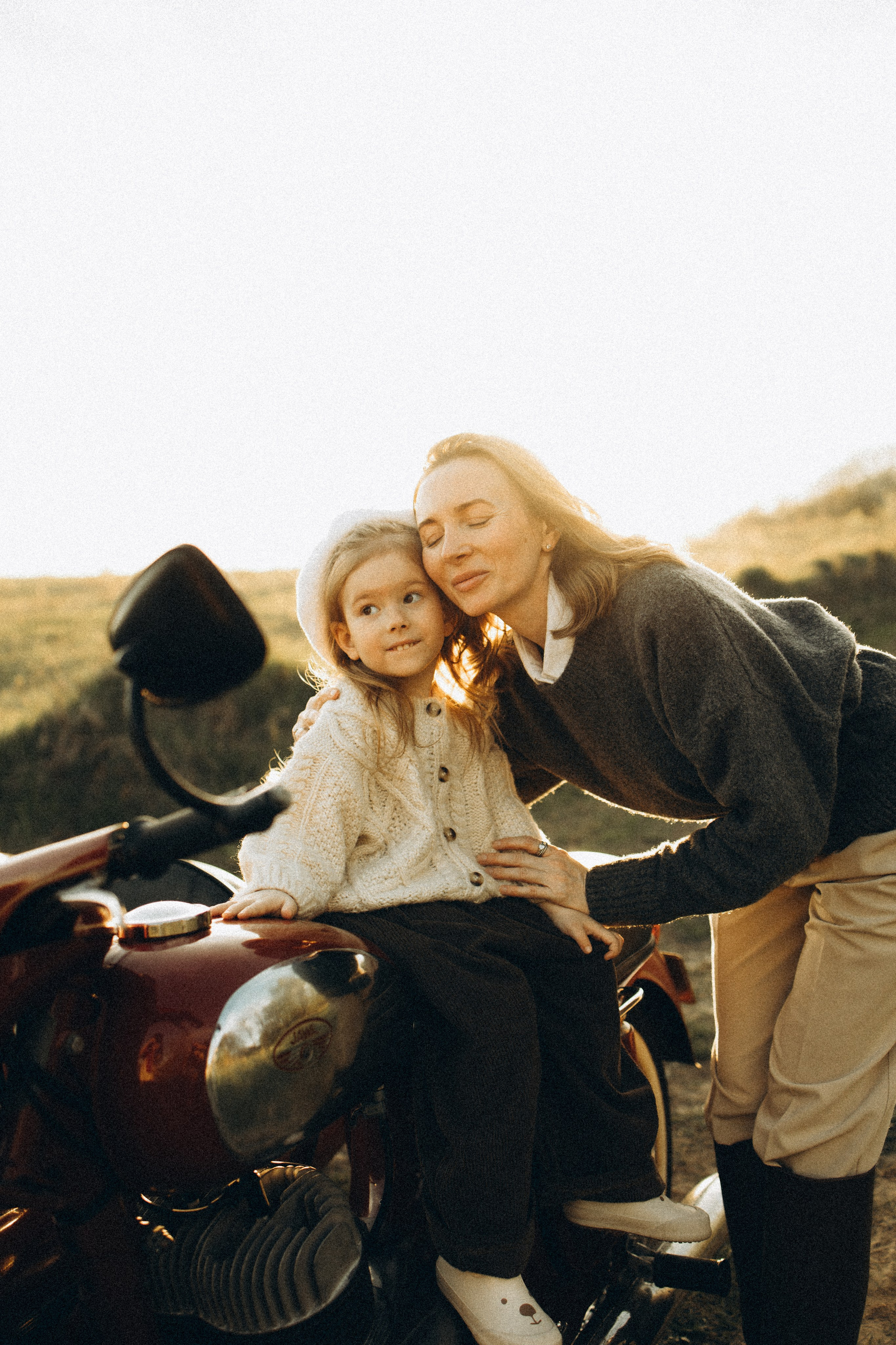 В обіймах щастя. Головна