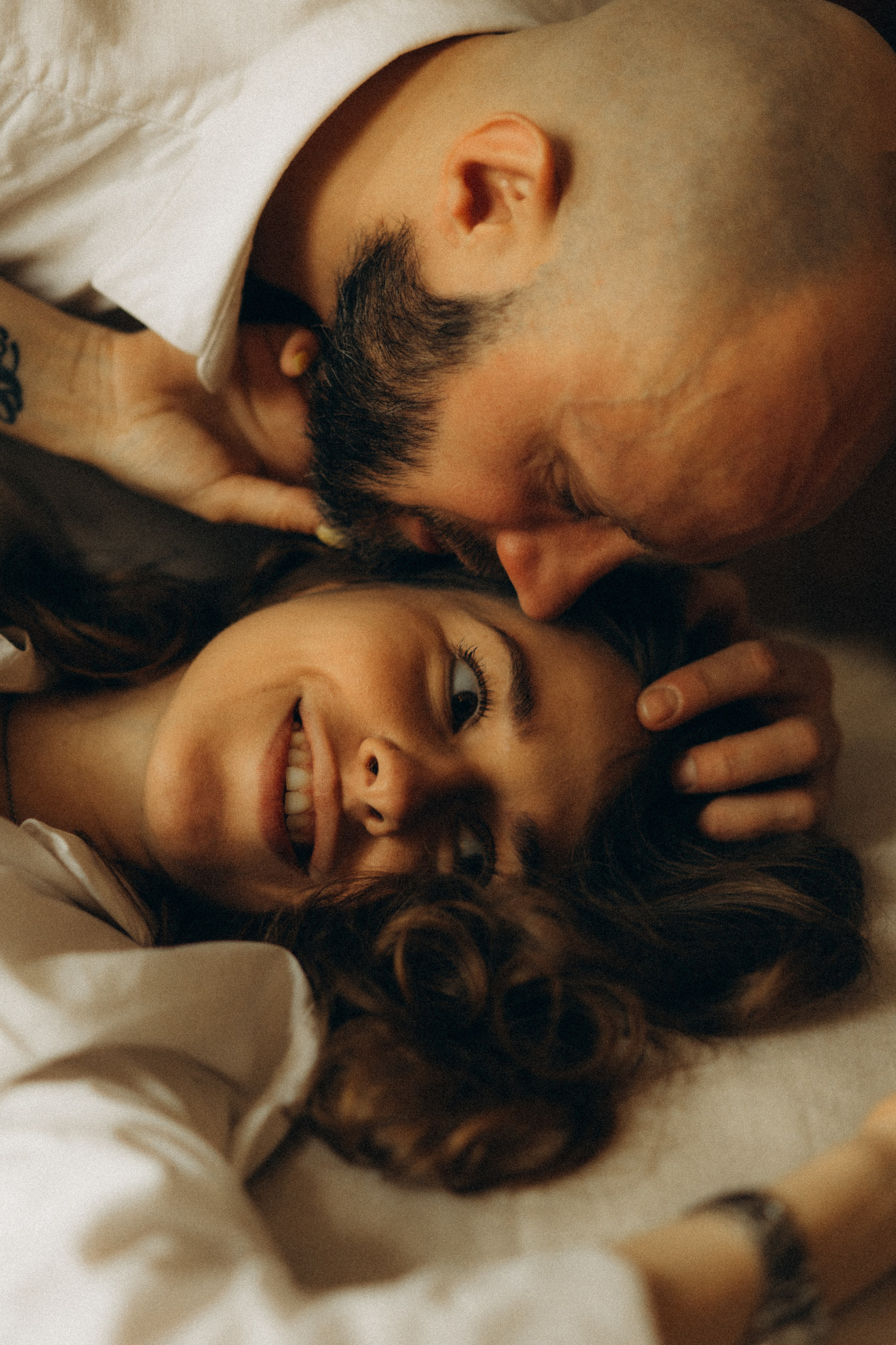 Щасливі люди. Головна