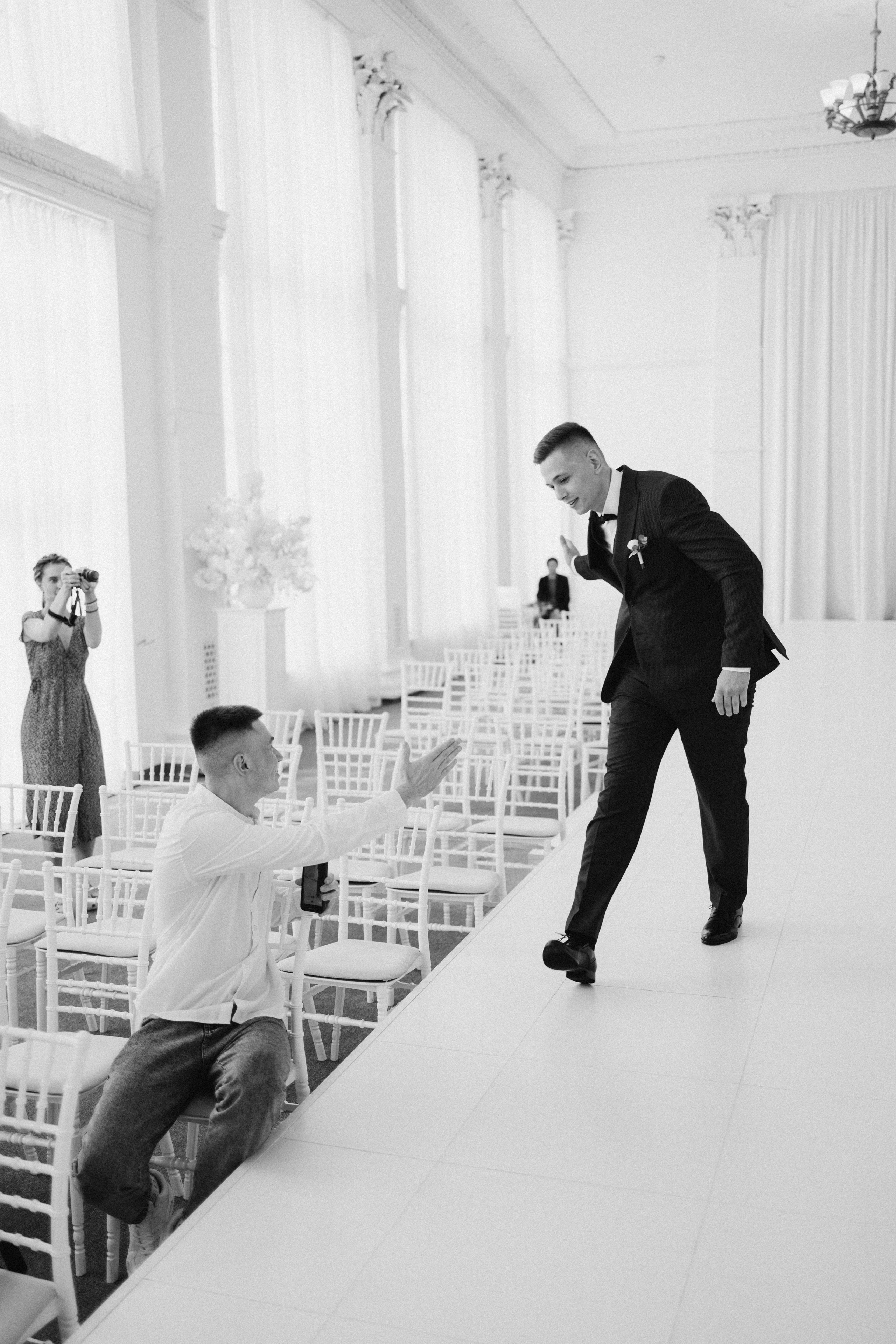 LOVE. Головна