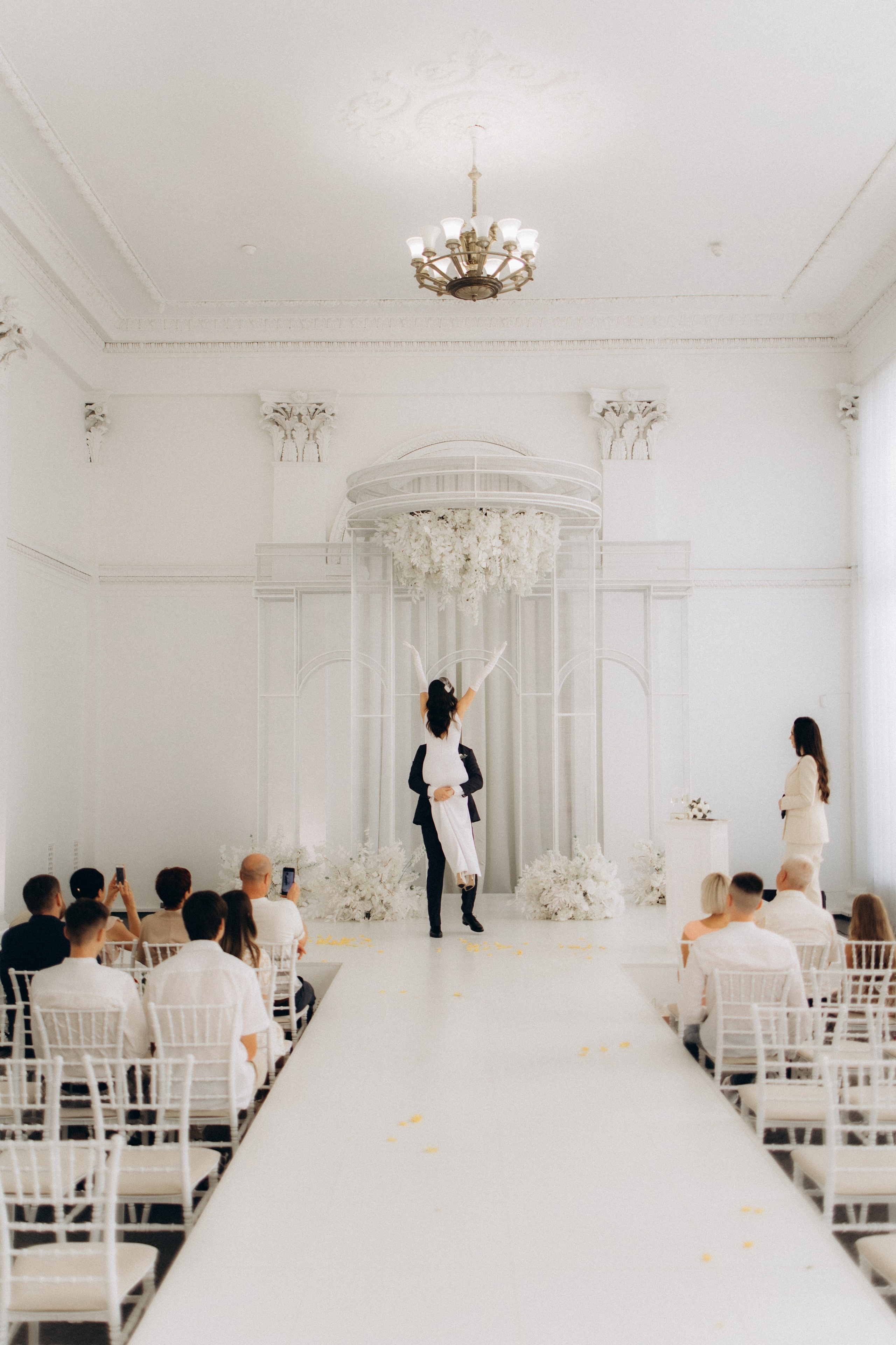 LOVE. Головна