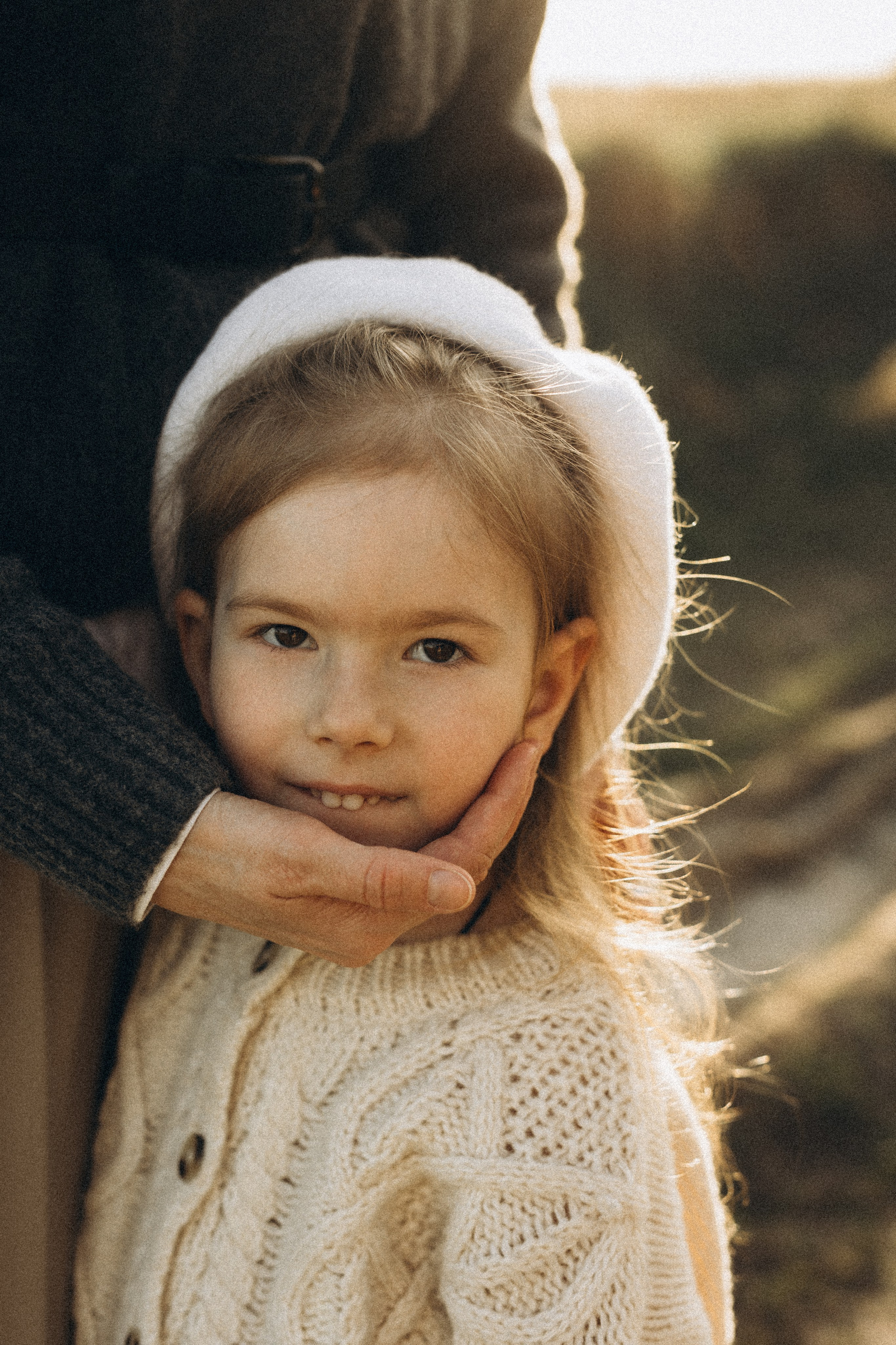 В обіймах щастя. Головна