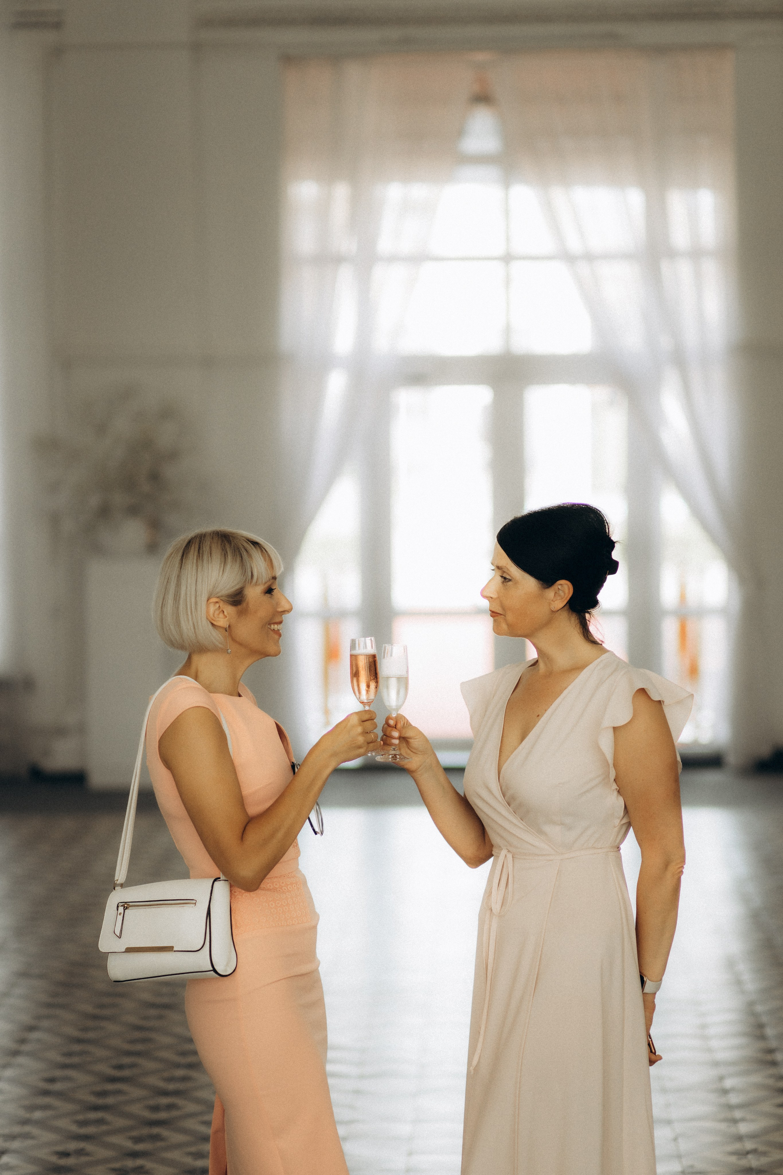 LOVE. Головна