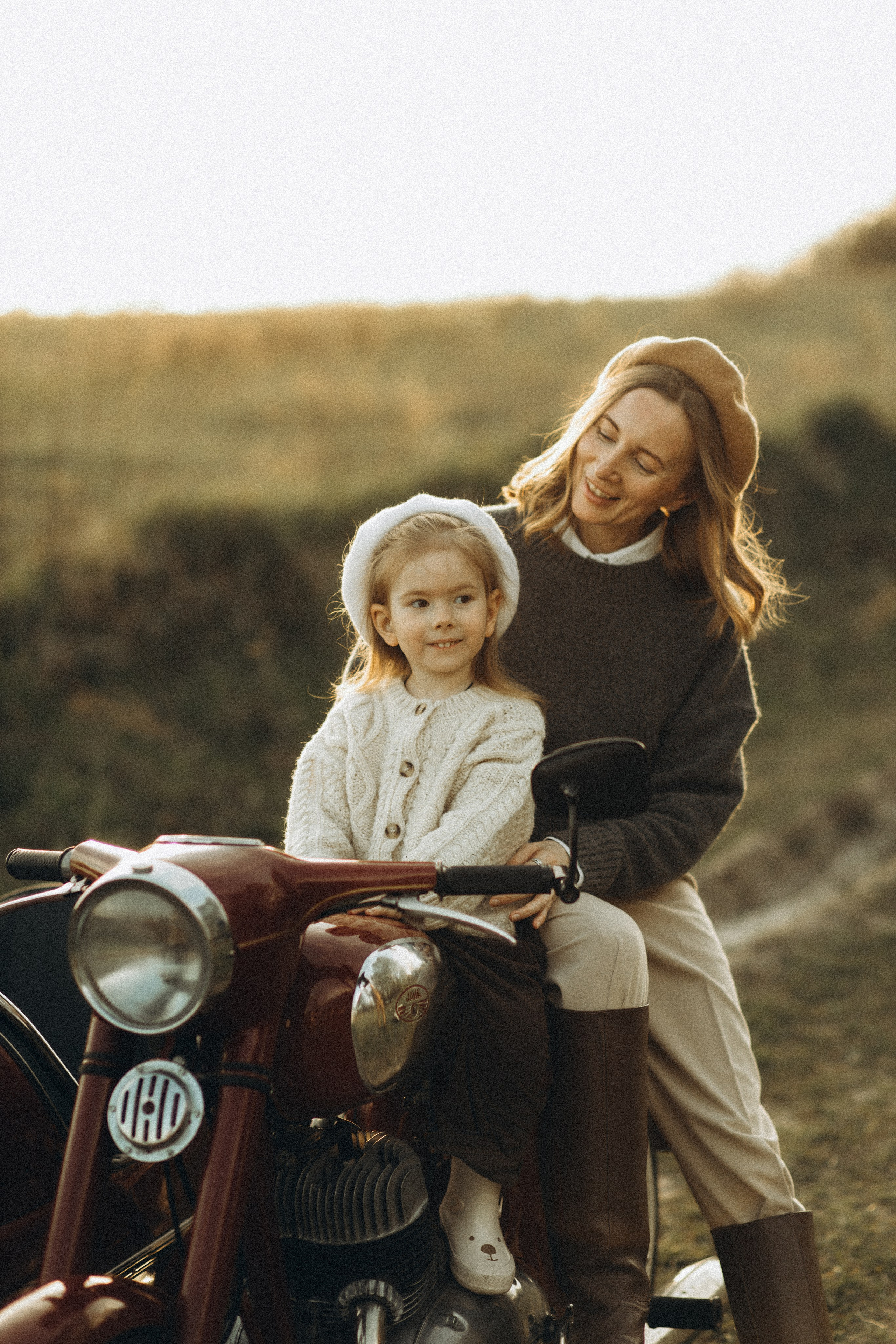В обіймах щастя. Головна