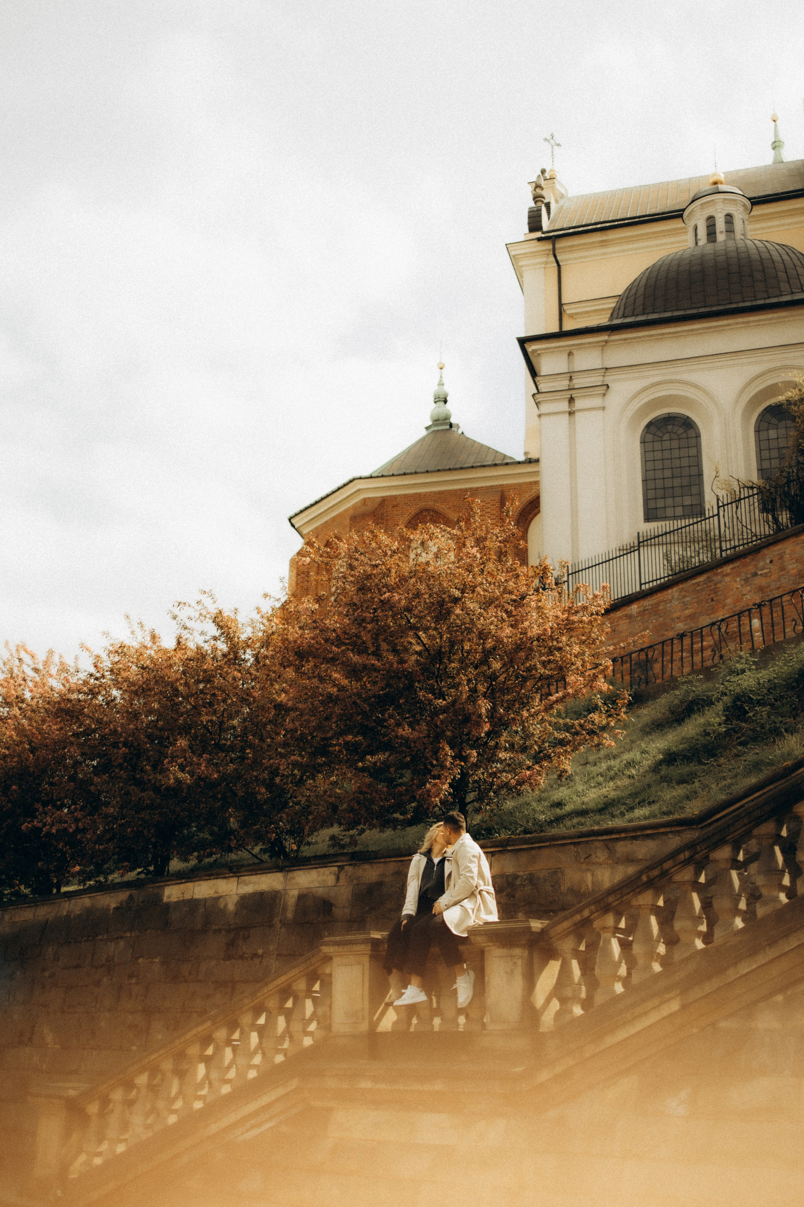 So in Love. Головна