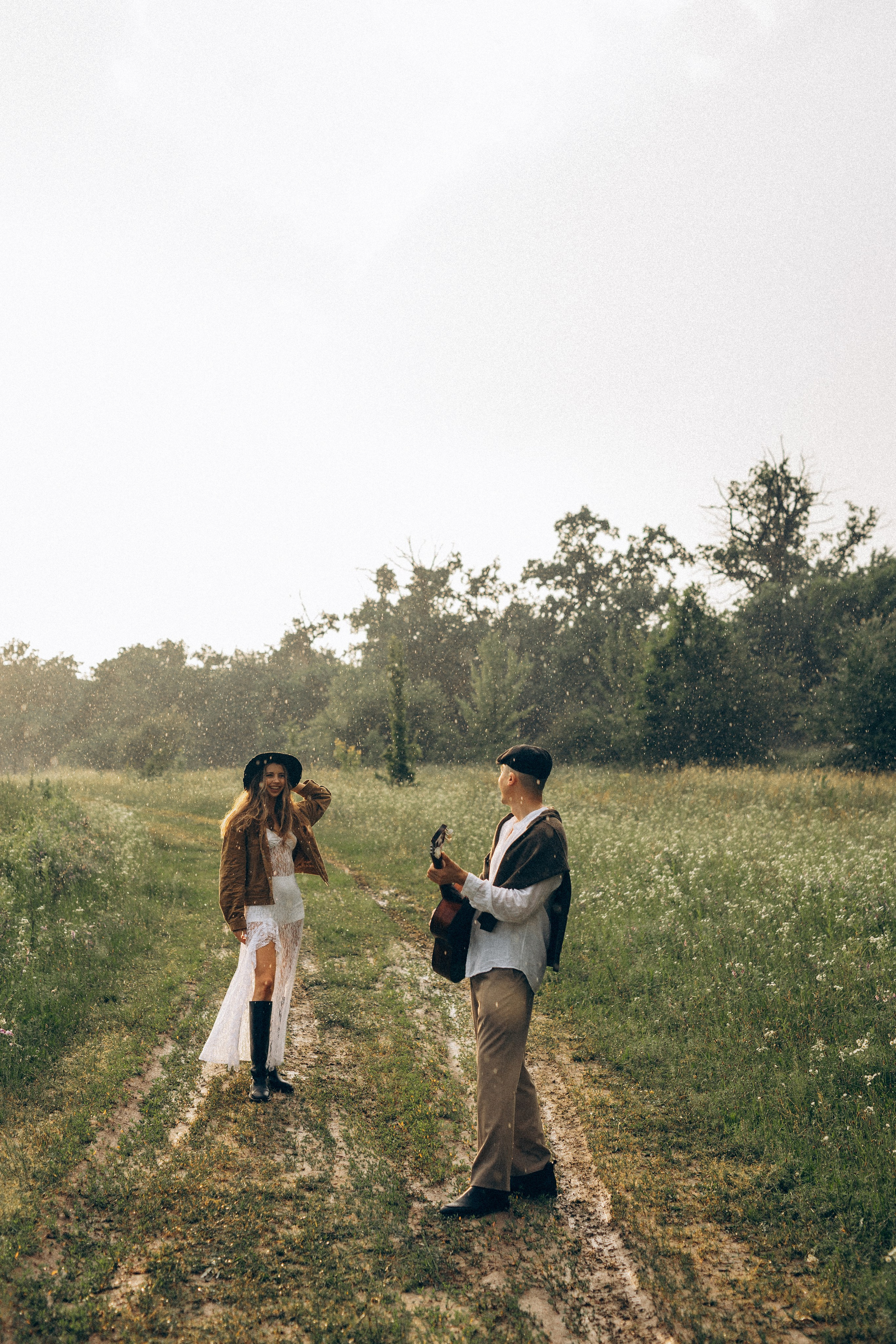 Історія одного дощу. Головна