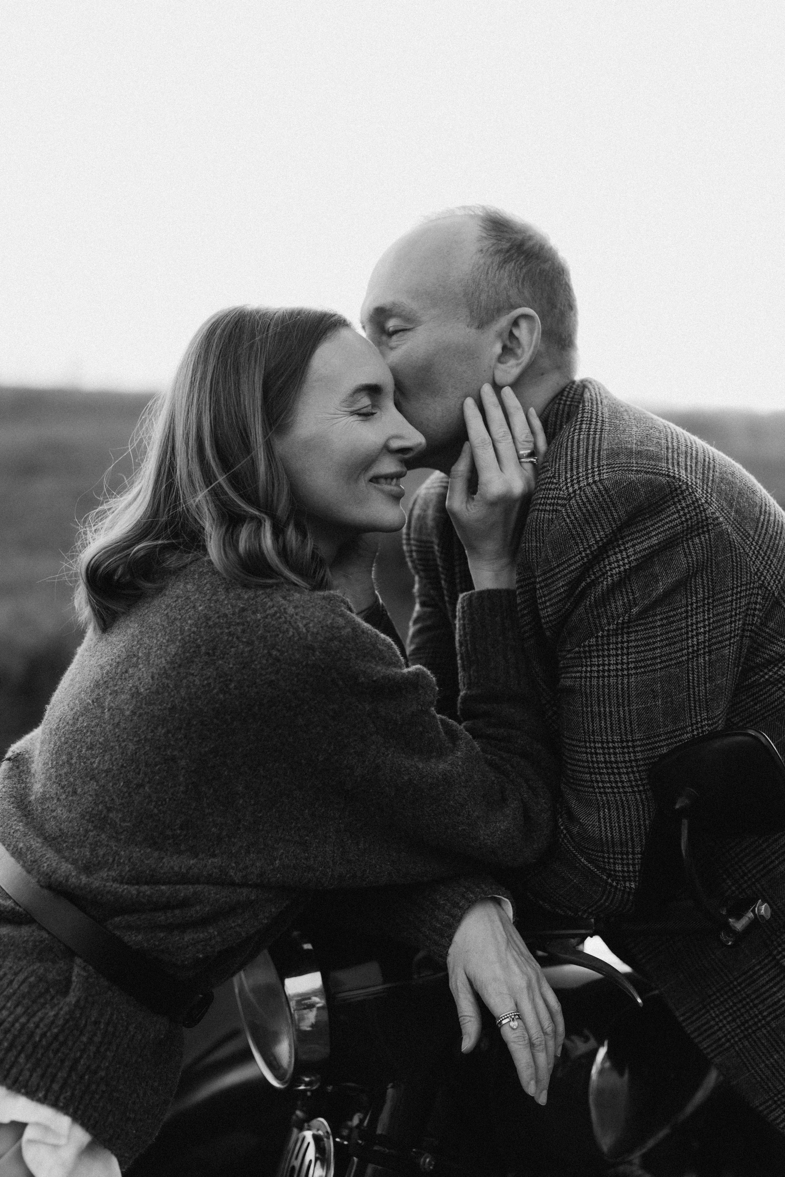 В обіймах щастя. Головна