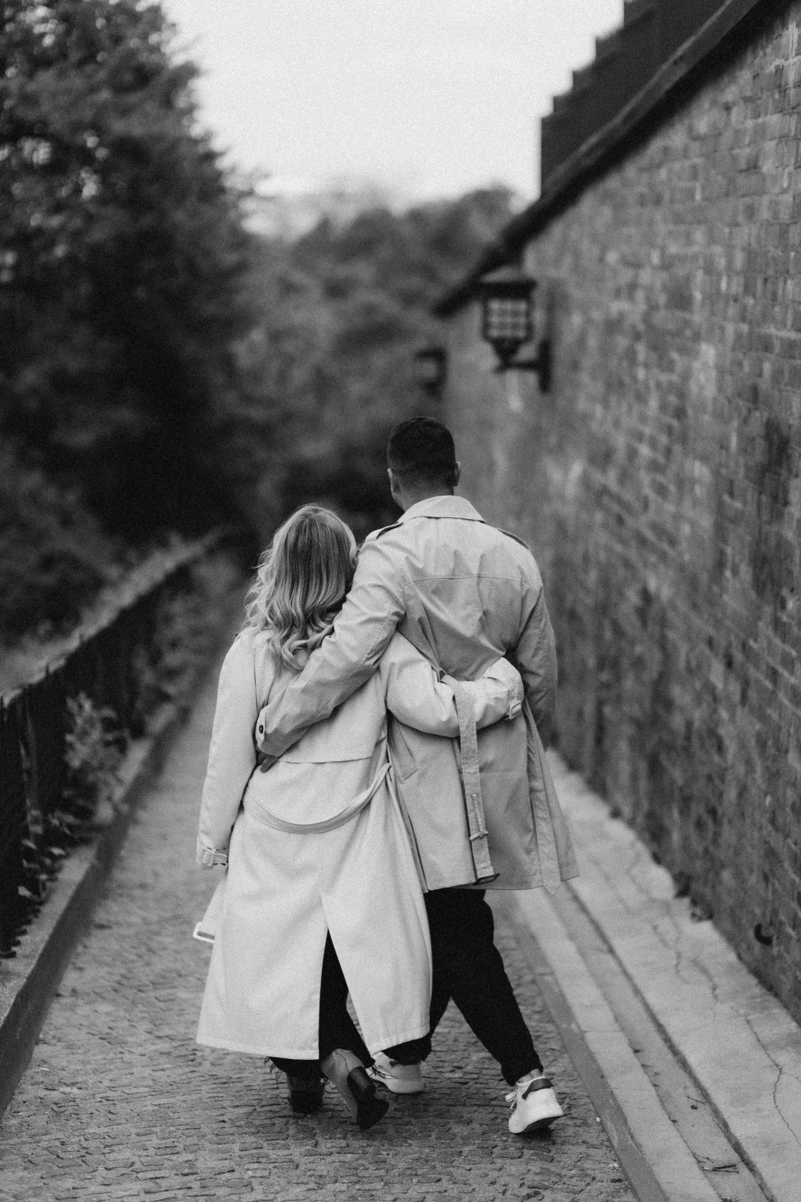 So in Love. Головна