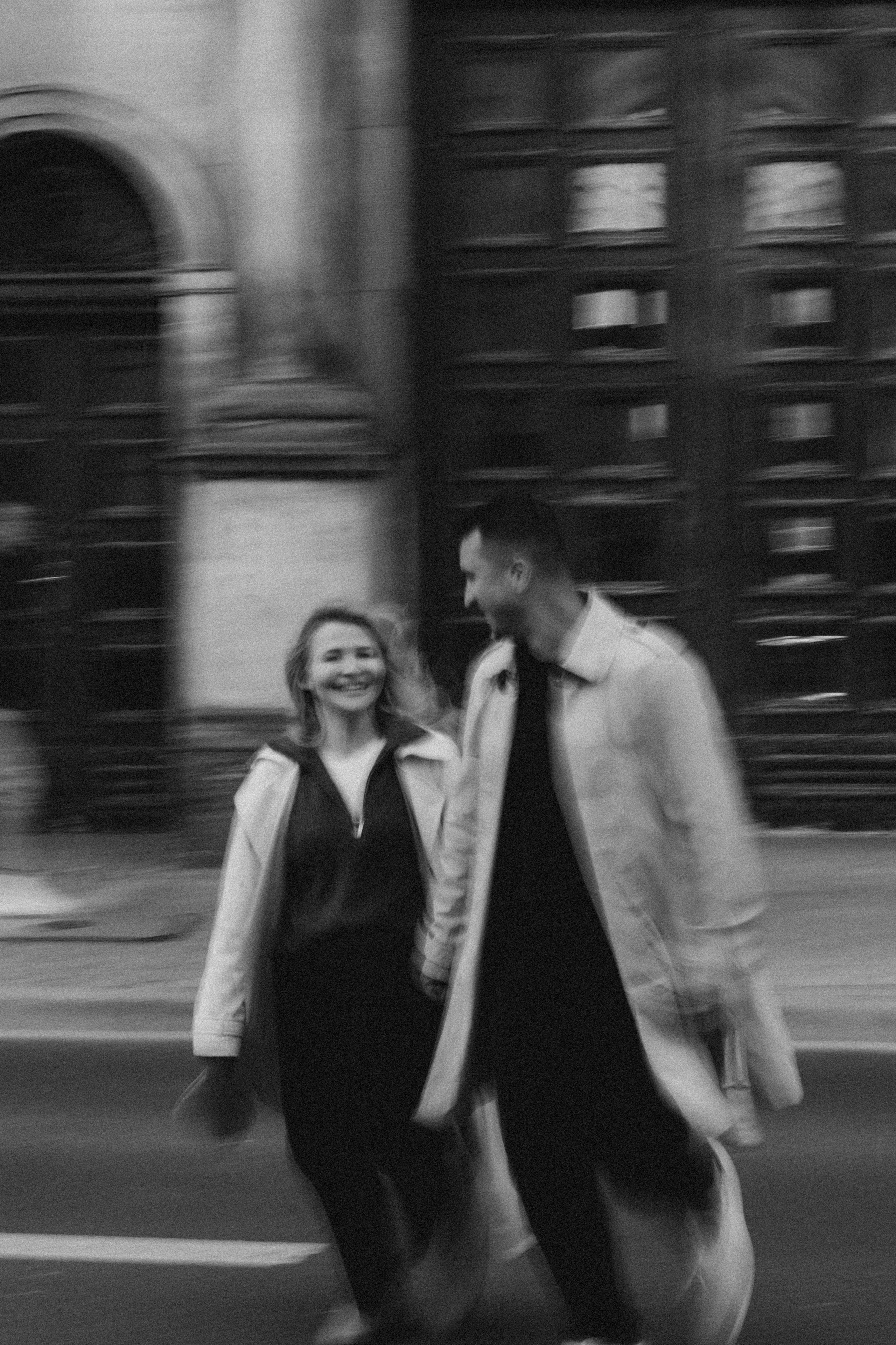 So in Love. Головна