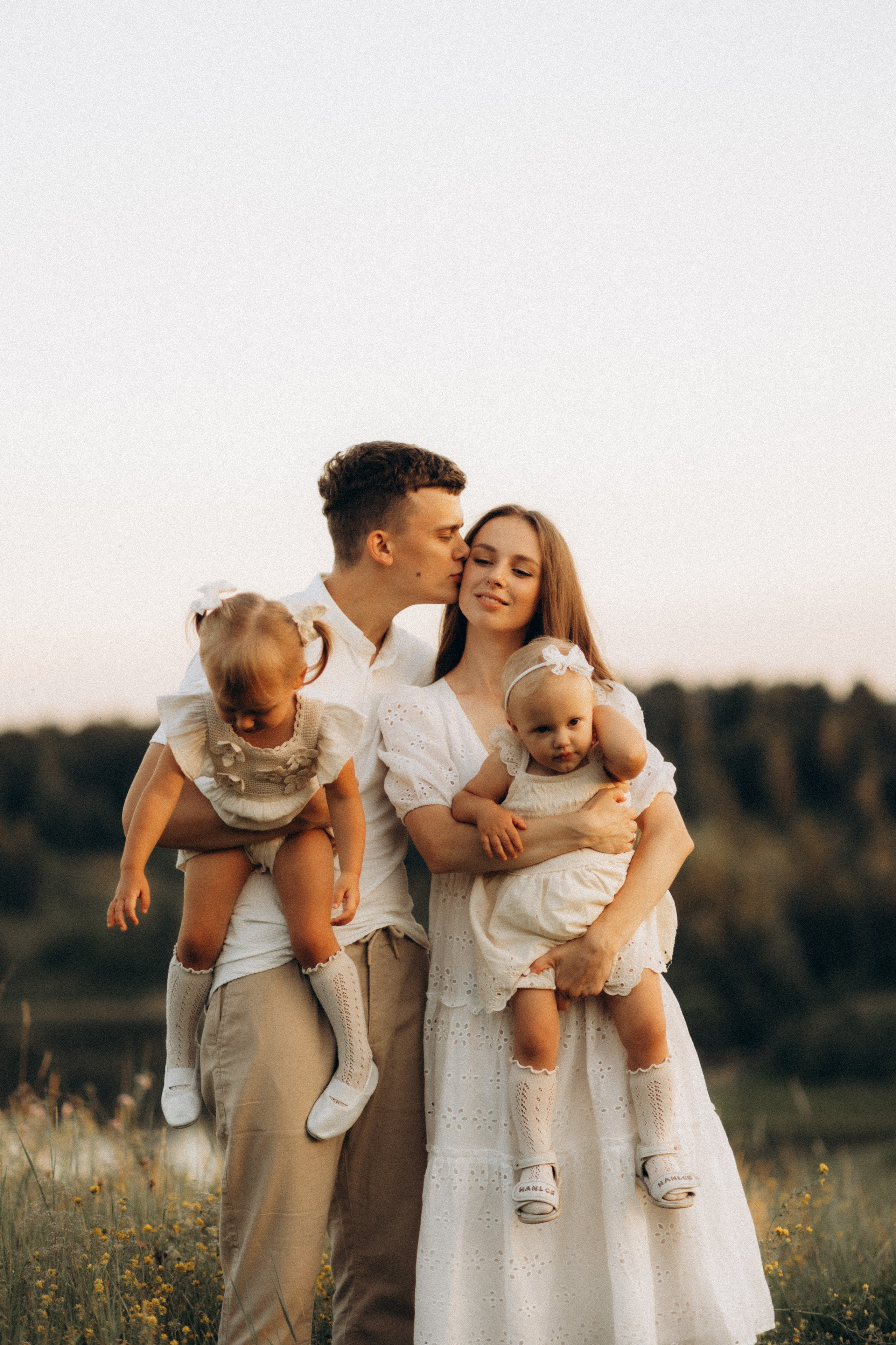 This is happiness — this is us....... Головна