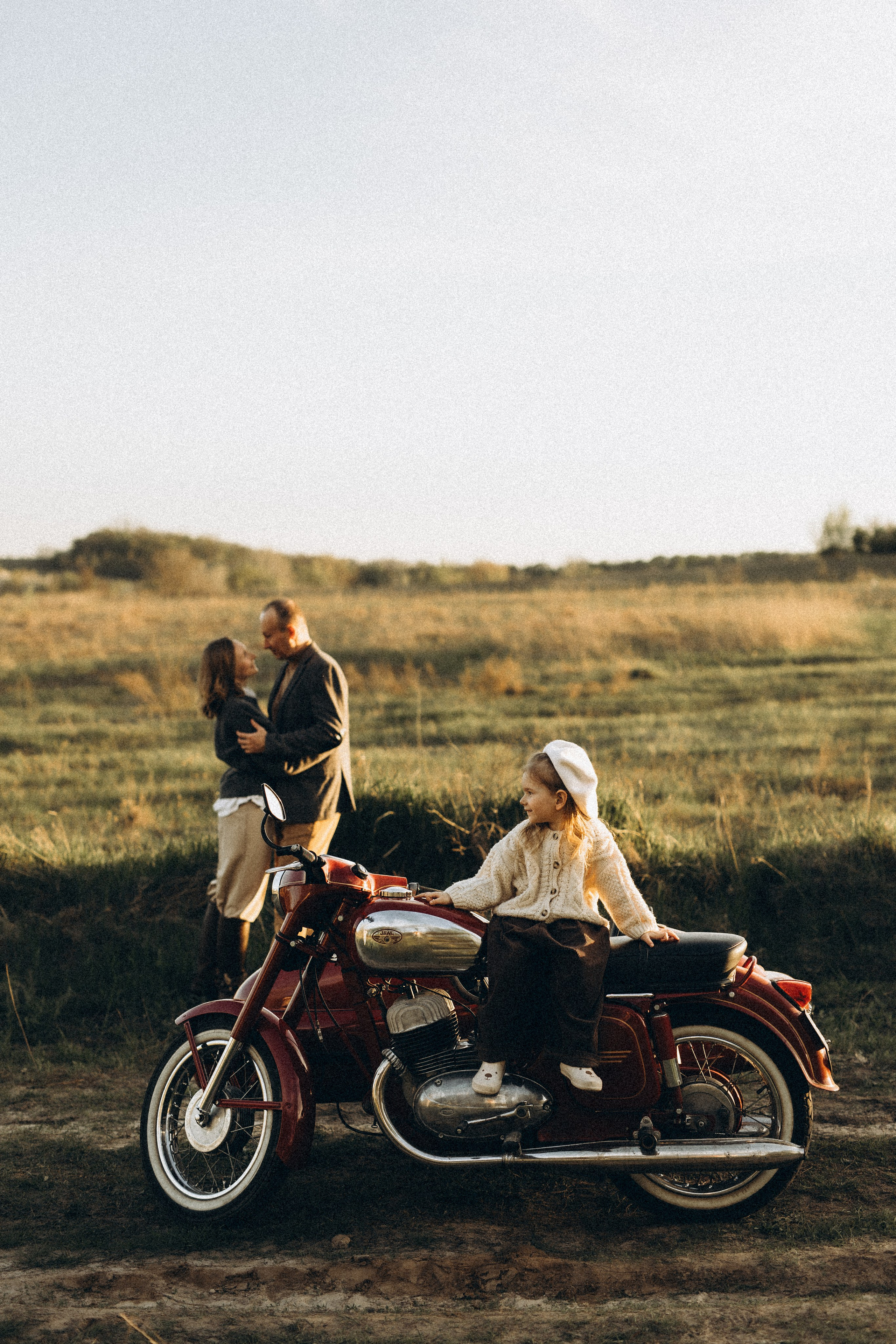 В обіймах щастя. Головна