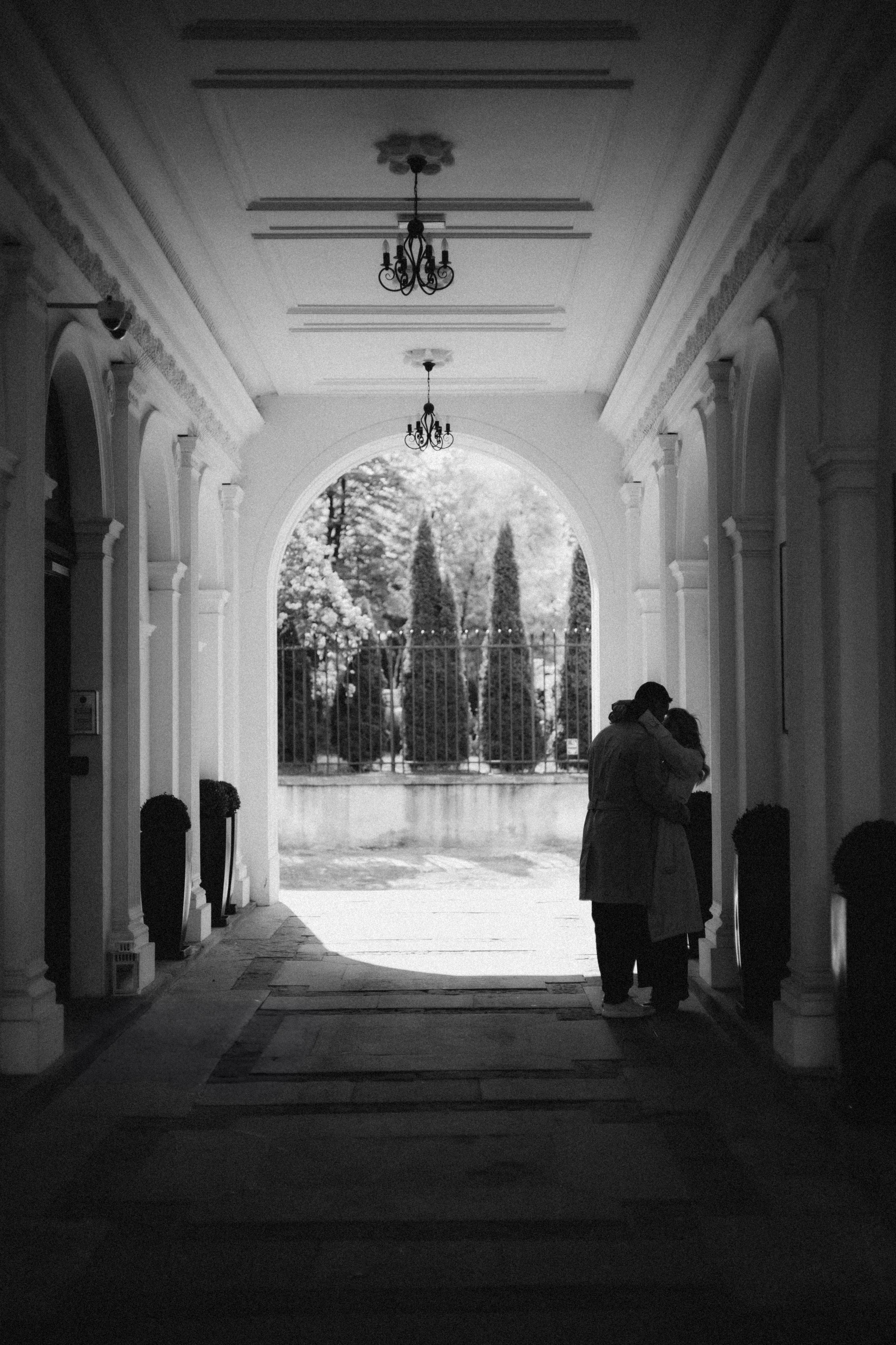 So in Love. Головна