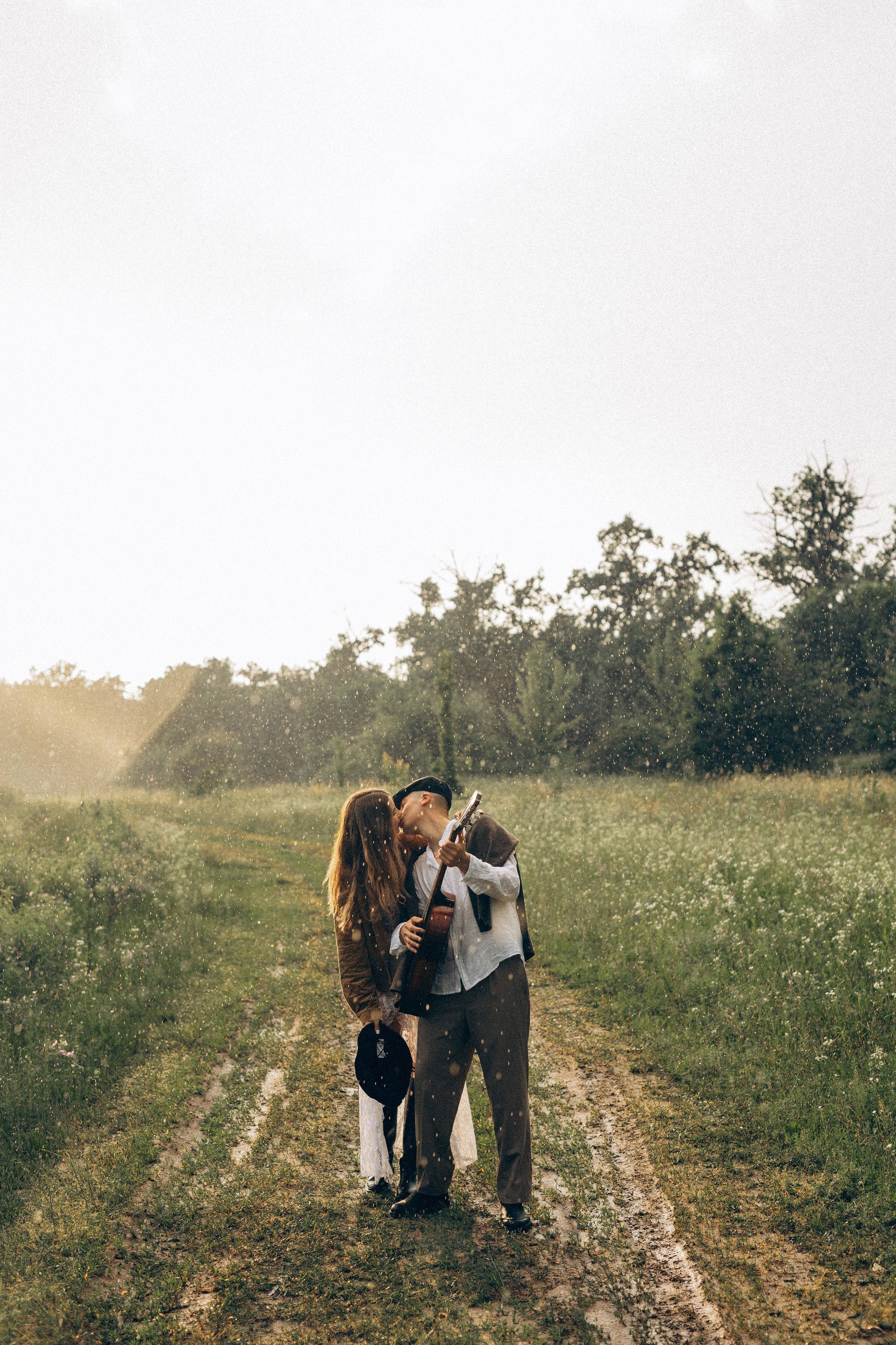 Історія одного дощу. Головна