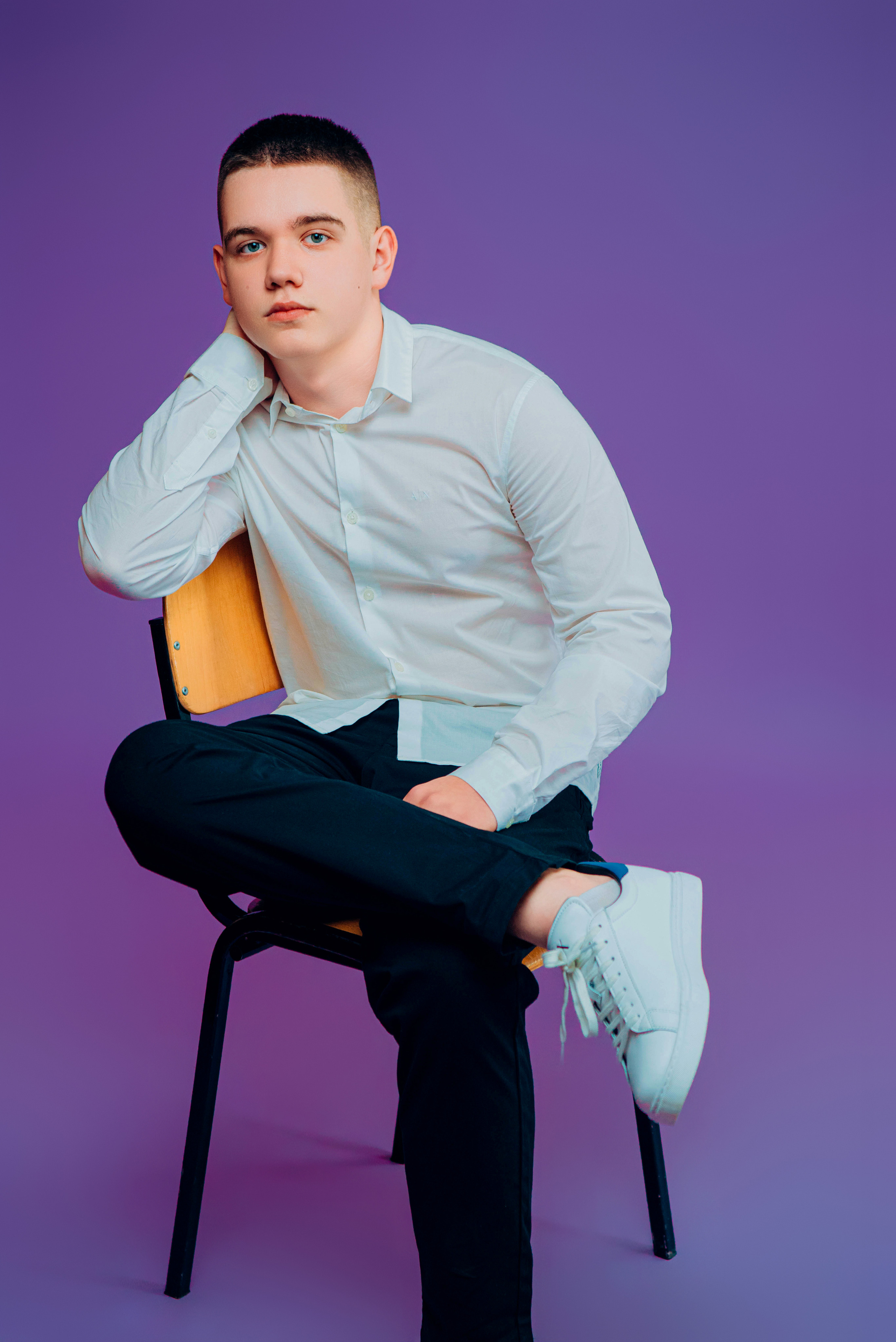 Фіолетовий Фон. Випускні альбоми м. Біла церква