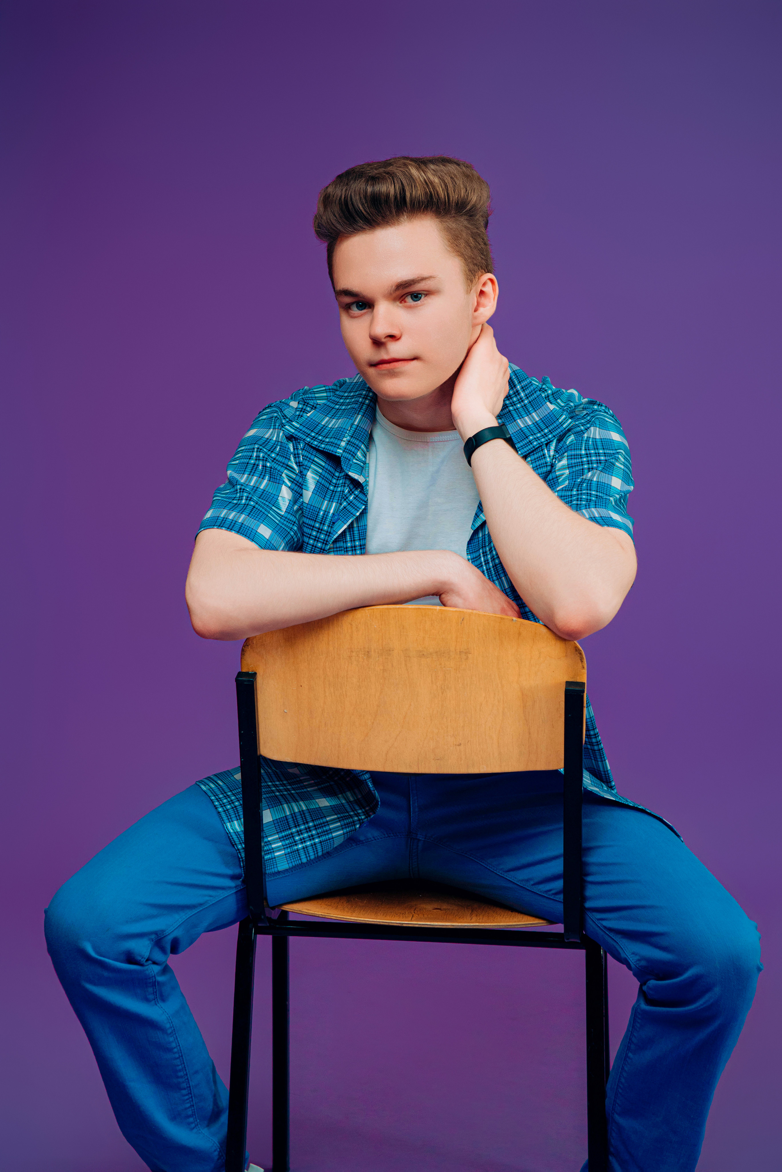 Фіолетовий Фон. Випускні альбоми м. Біла церква