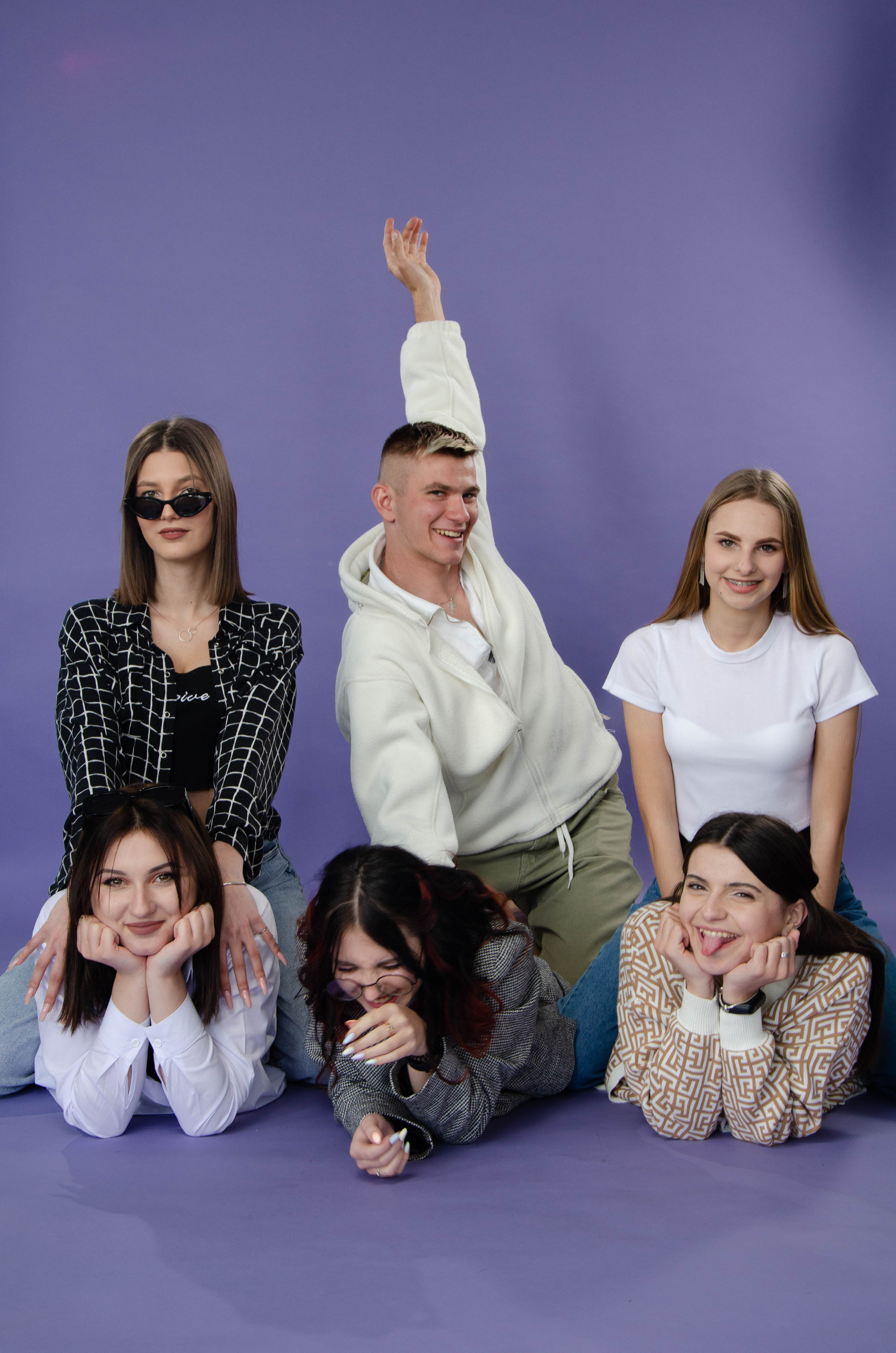 Фіолетовий Фон. Випускні альбоми м. Біла церква