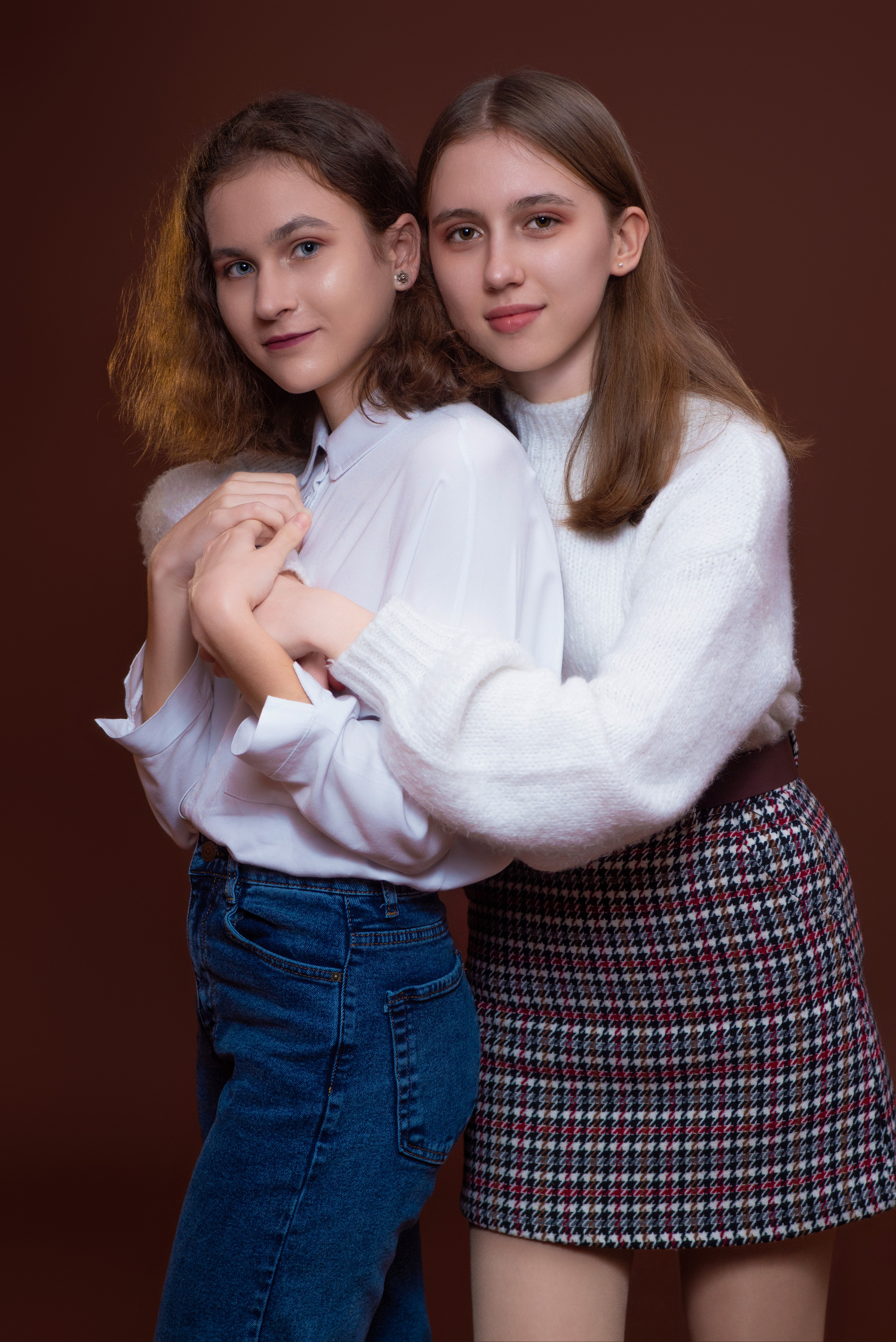 Коричневий Фон. Випускні альбоми м. Біла церква