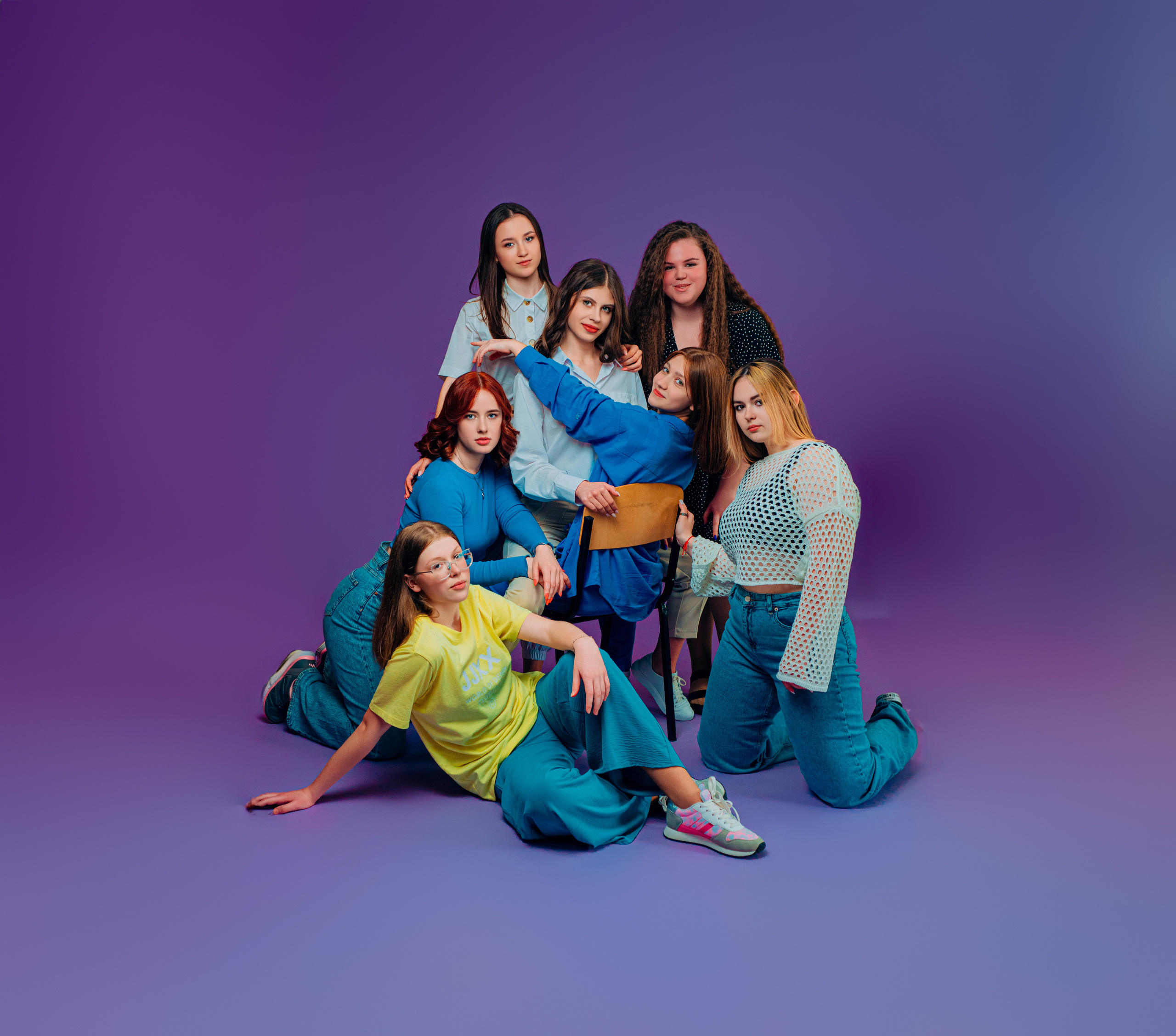 Фіолетовий Фон. Випускні альбоми м. Біла церква