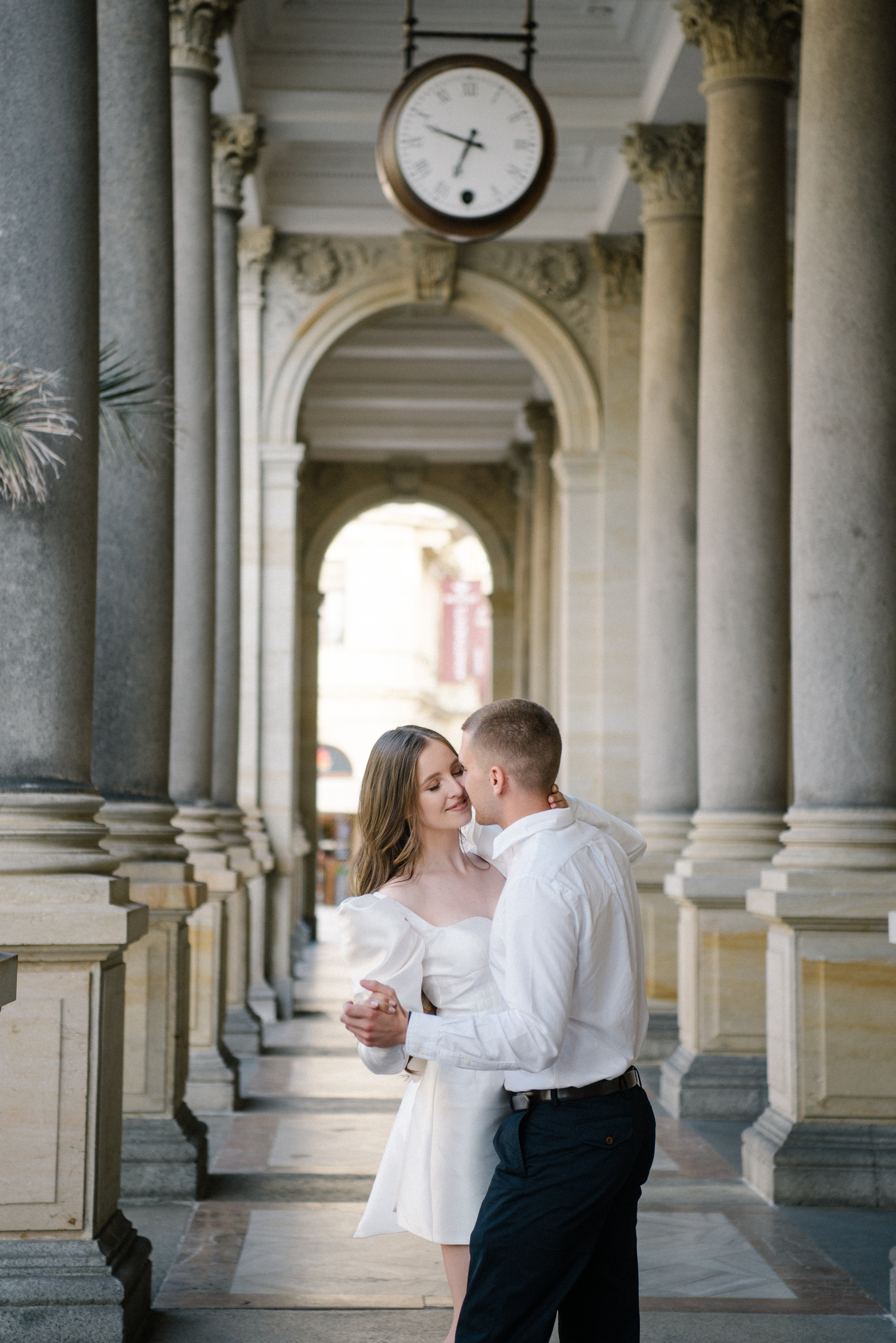 Yuri and Anastasia. Главная