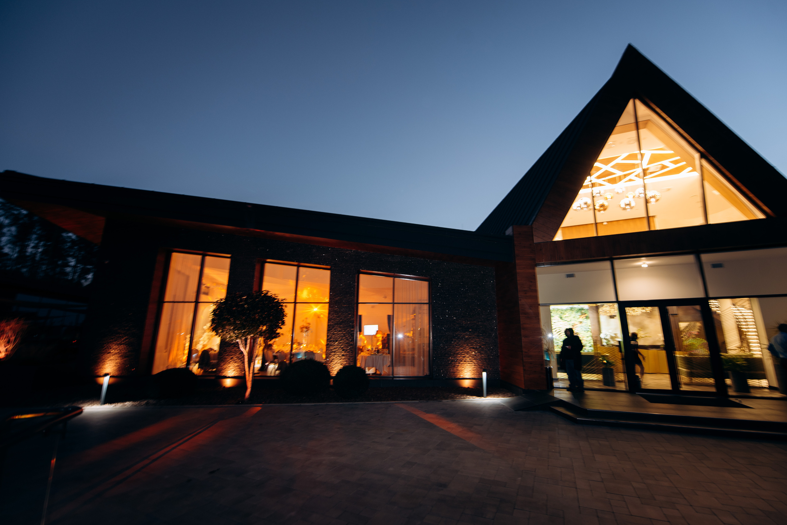 Коли все по дорослому. Весільний фотограф Черкаси Україна Вадим Биць