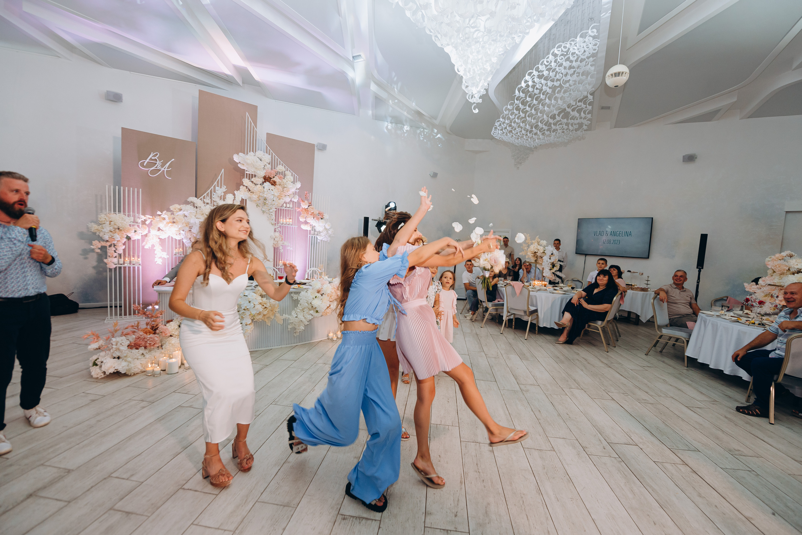 WEdding CHERCASSY. Весільний фотограф Черкаси Україна Вадим Биць