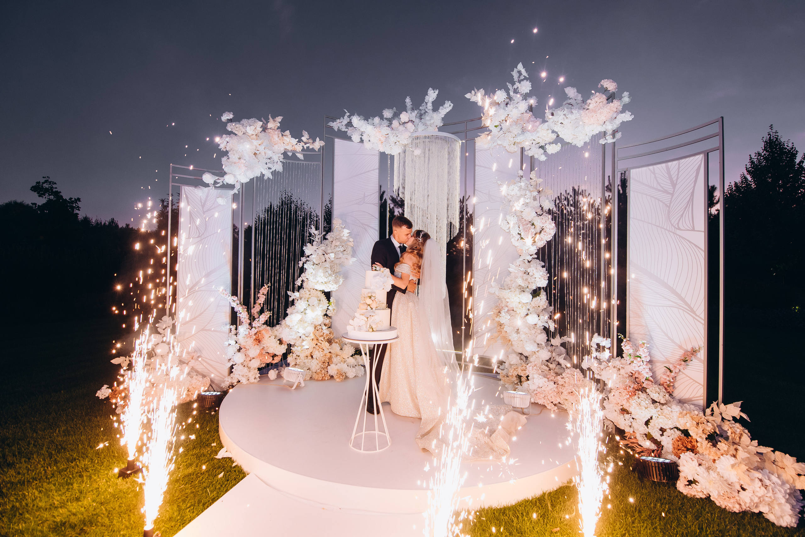 WEdding CHERCASSY. Весільний фотограф Черкаси Україна Вадим Биць