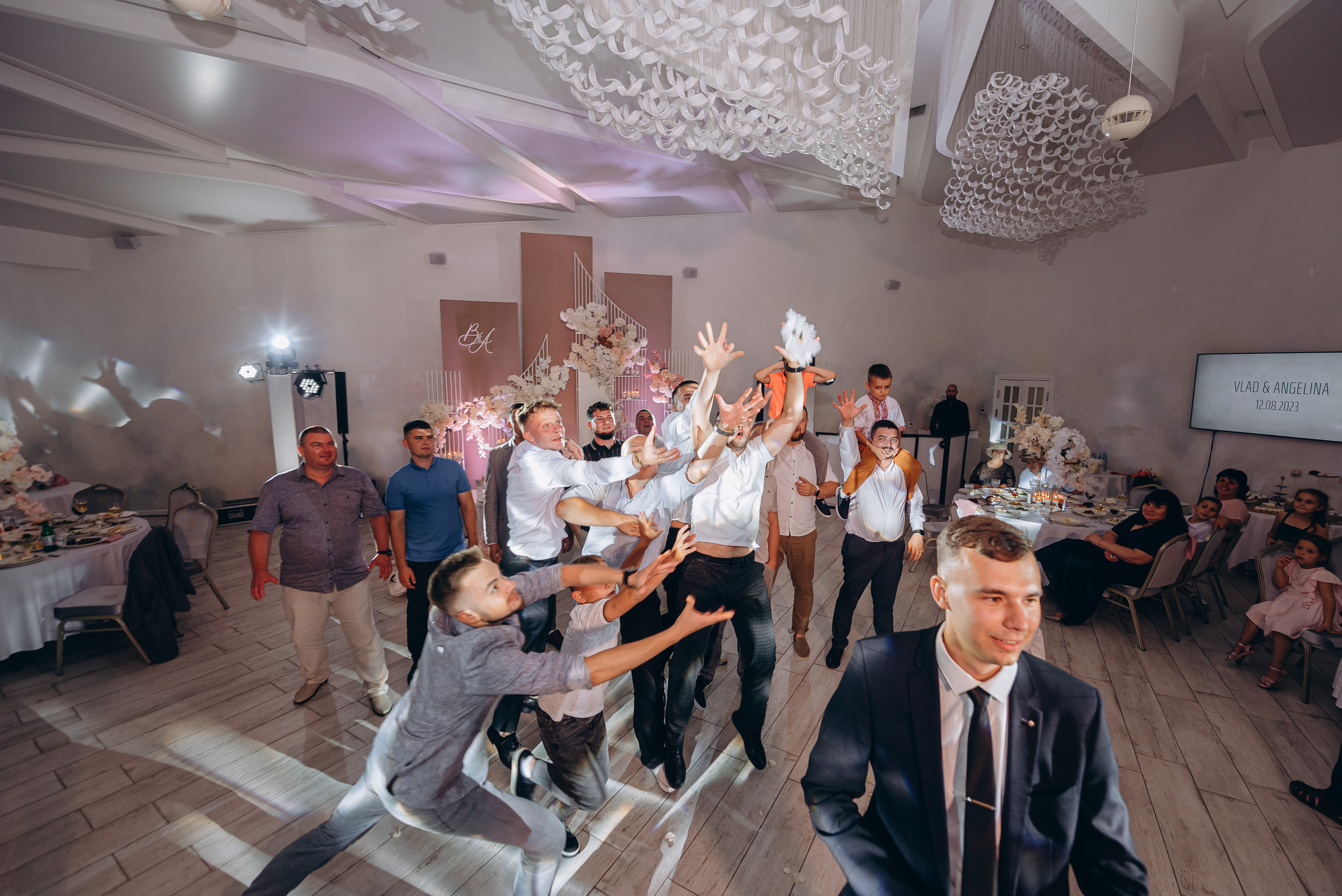 WEdding CHERCASSY. Весільний фотограф Черкаси Україна Вадим Биць