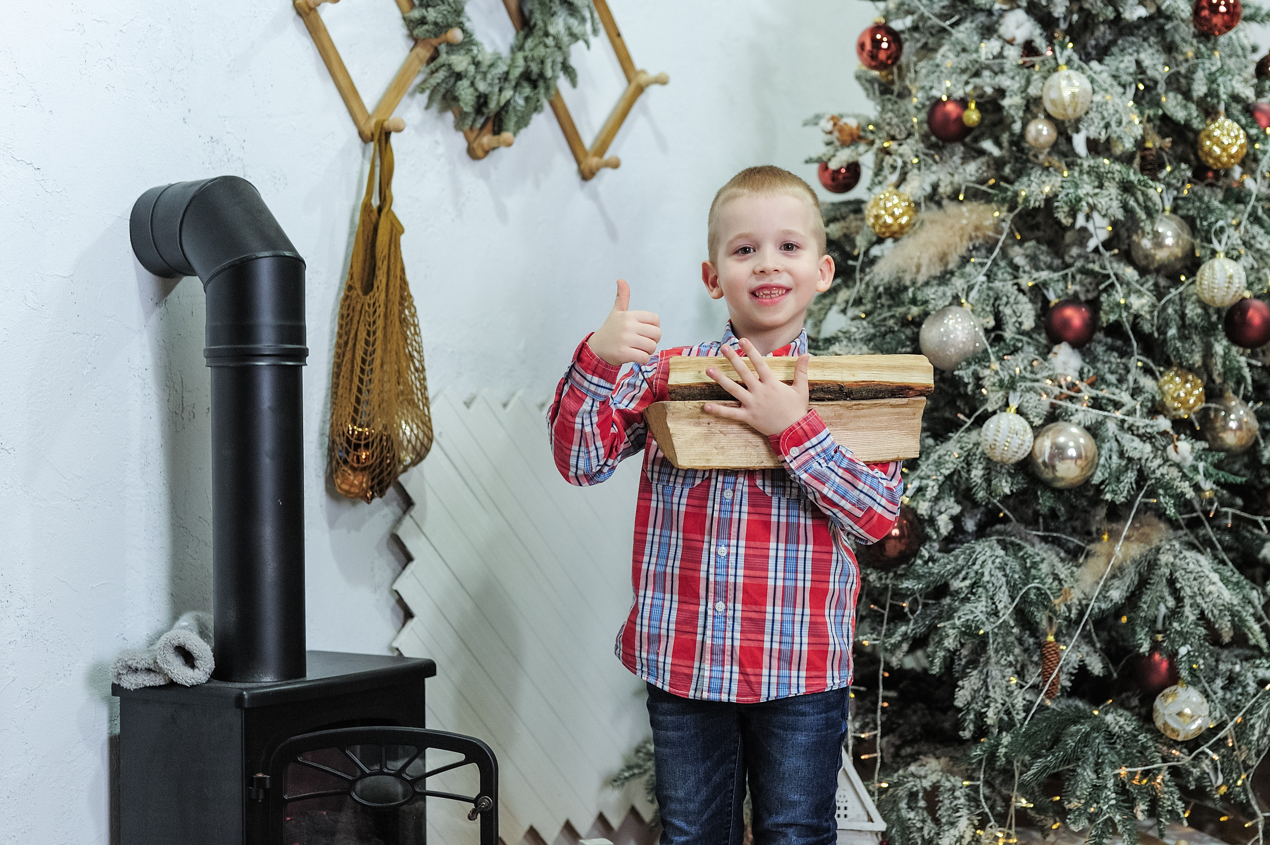 Новорічна фотосесія Ігоря та Олександри в студії