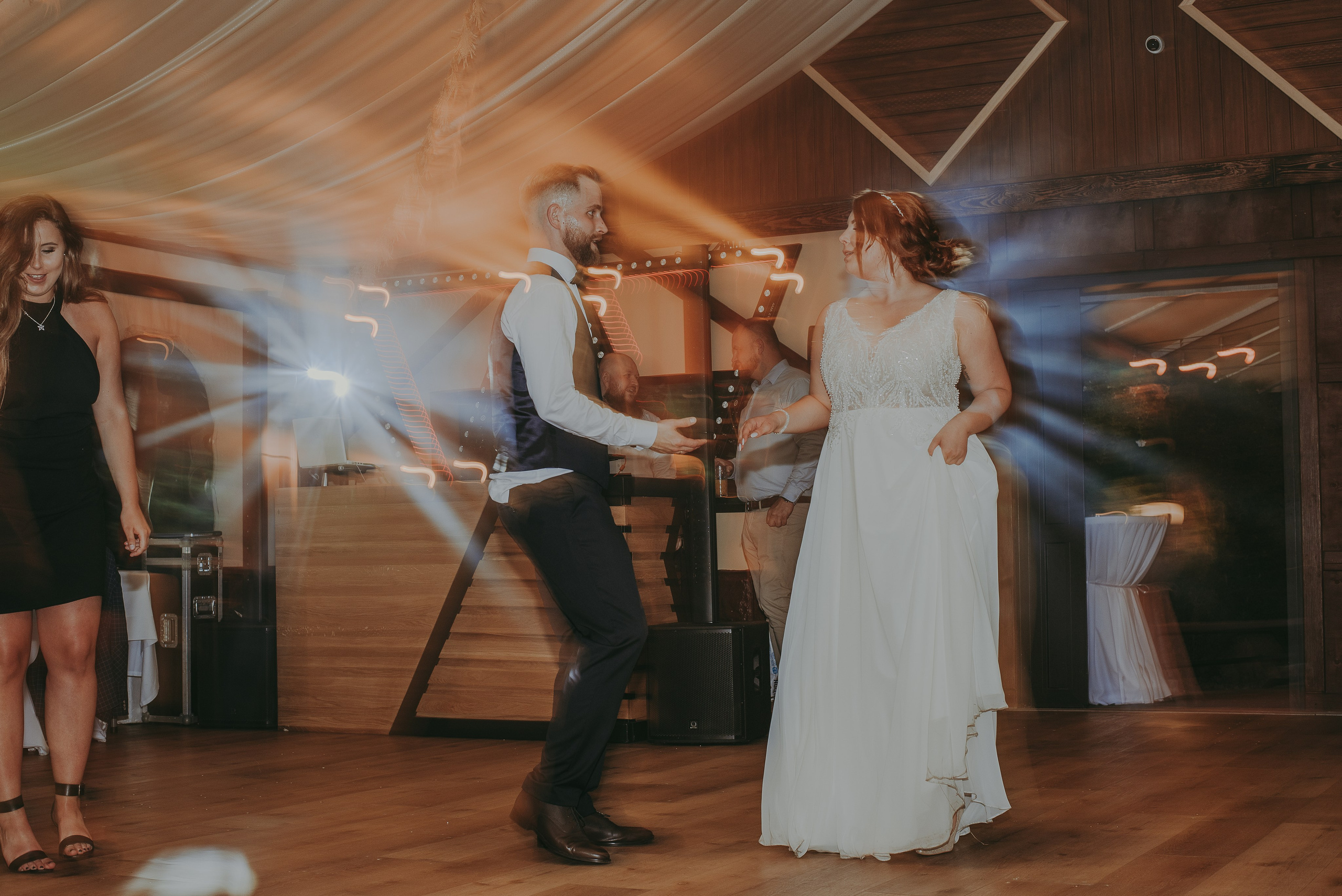 Ślub Wiktoria & Karol w Galop Zielonka. Naturalnie pięknie - Klaudia Rowicka