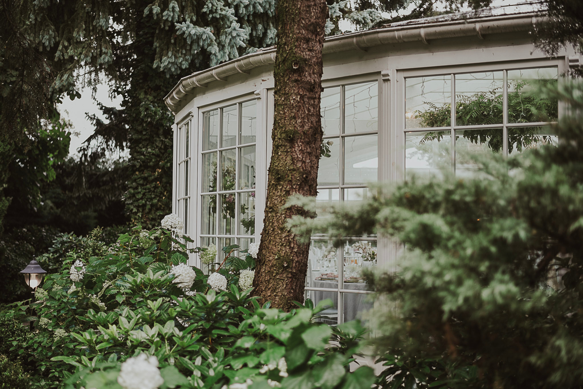 Ślub - Joanna & Lewis w Villa Juliana. Naturalnie pięknie - Klaudia Rowicka