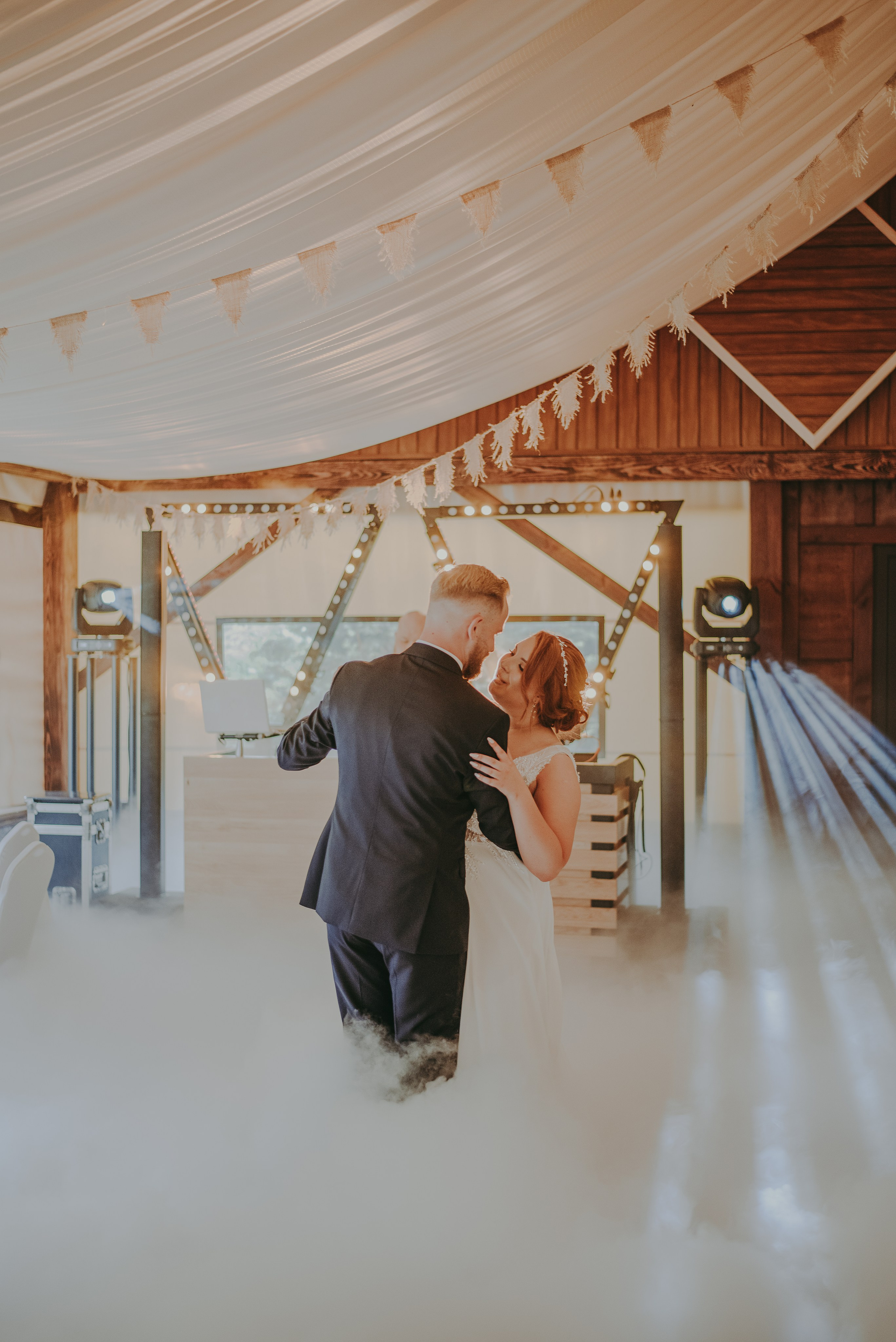 Ślub Wiktoria & Karol w Galop Zielonka. Naturalnie pięknie - Klaudia Rowicka