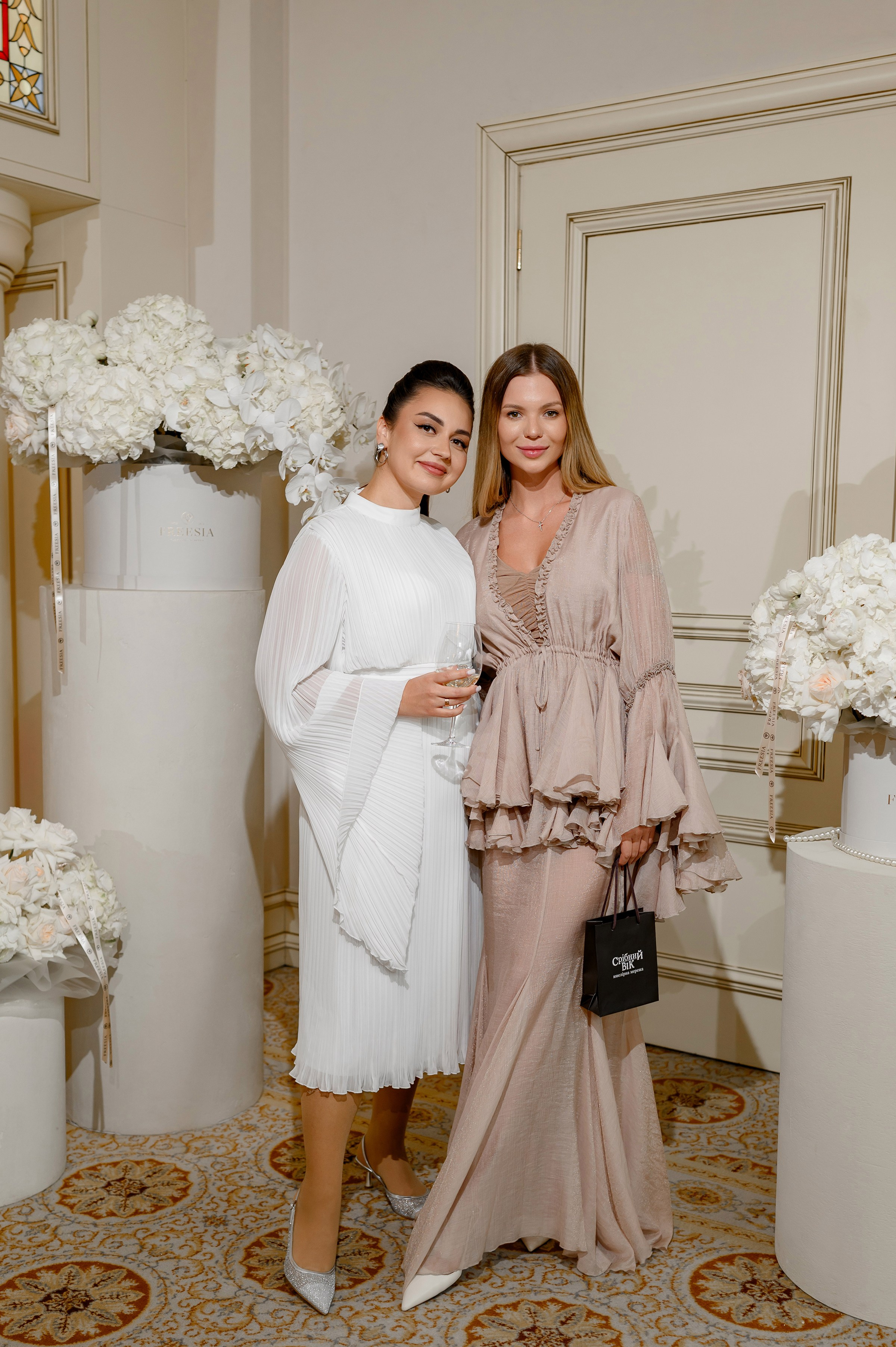 «FREESIA». Свадебный и семейный фотограф