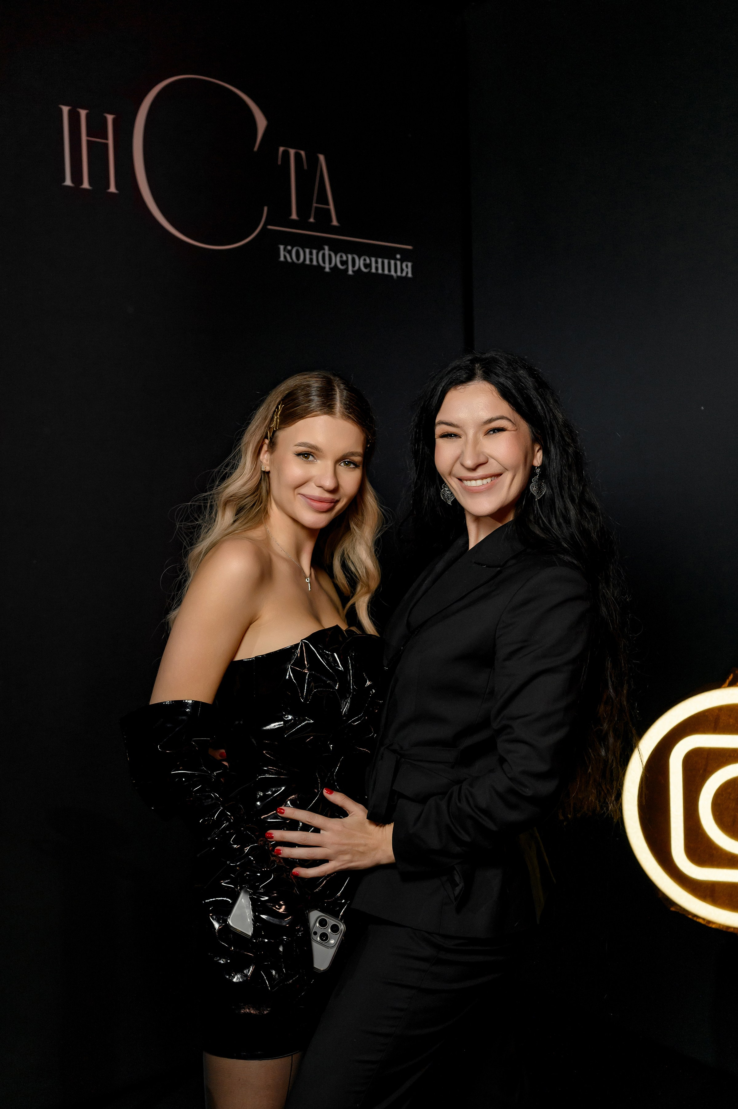 «ІНСТА конференція». Свадебный и семейный фотограф