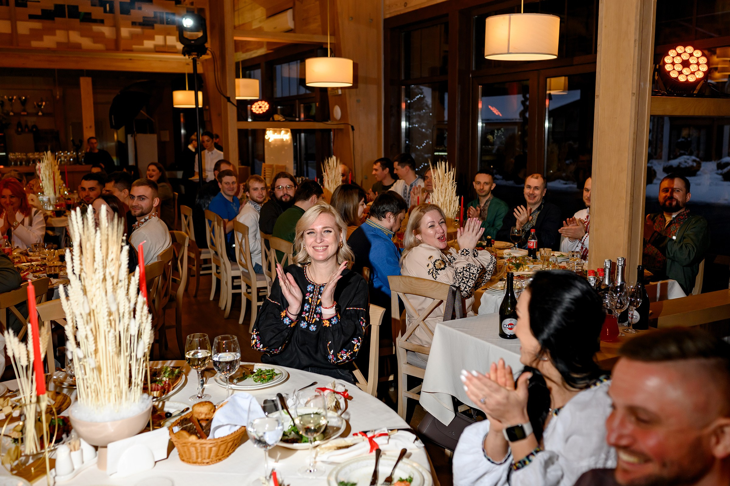 «ТРИПІЛЬСЬКЕ СОНЦЕ». Свадебный и семейный фотограф