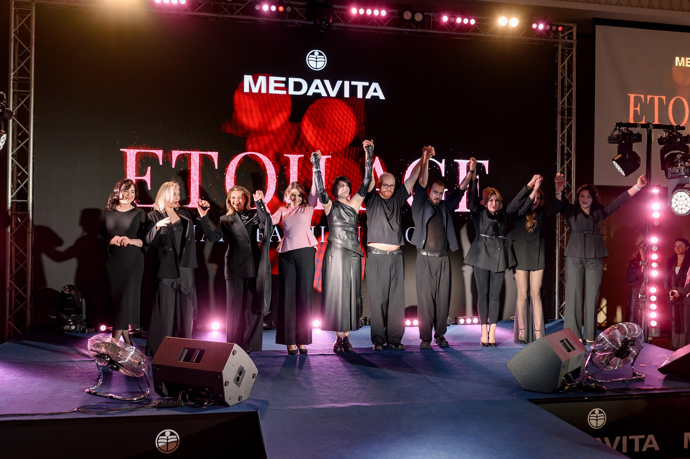 «MEDAVITA». Свадебный и семейный фотограф