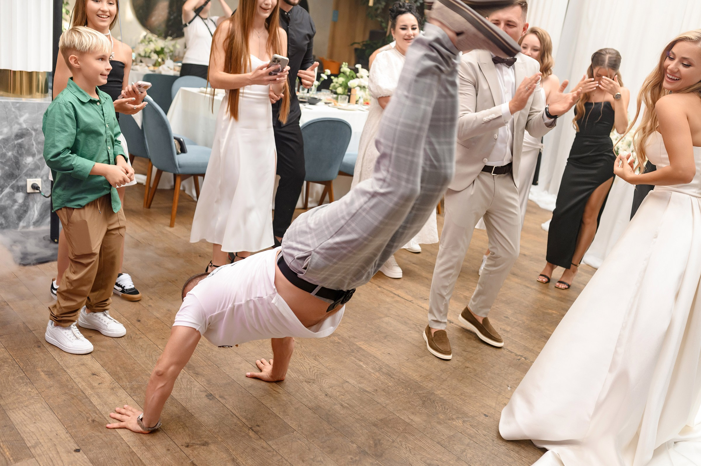 MAXIM & VLADYSLAVA. Свадебный и семейный фотограф