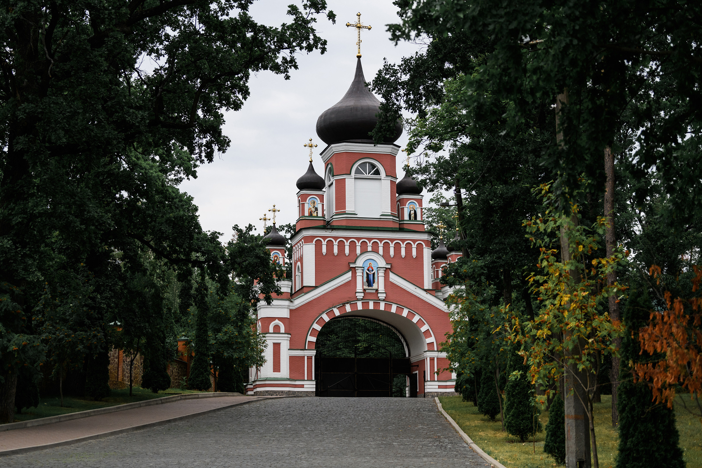 Хрестини Свято-Пантелеймонівський Монастир УПЦ. Свадебный и семейный фотограф