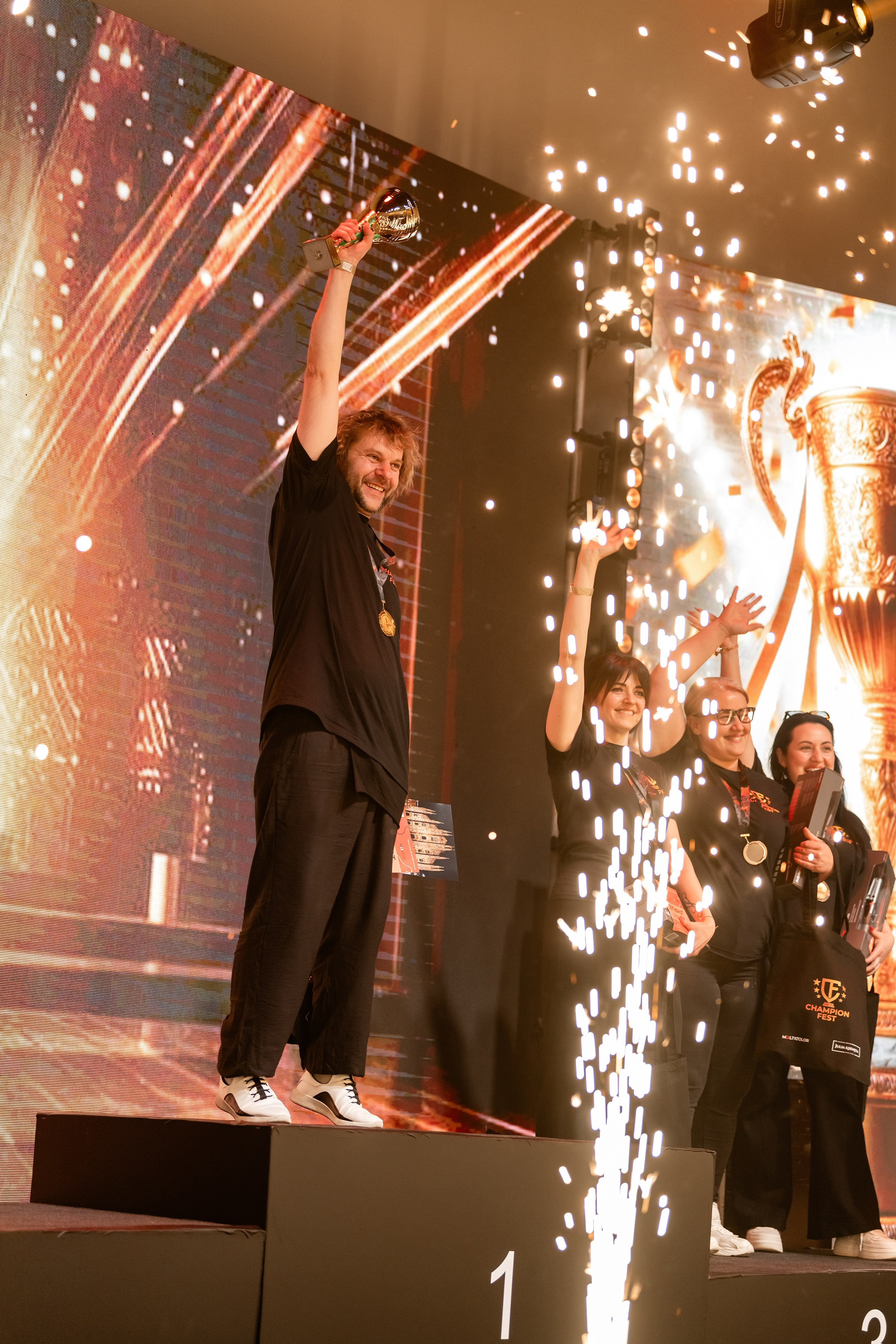 «CHAMPION FEST 2025». Свадебный и семейный фотограф