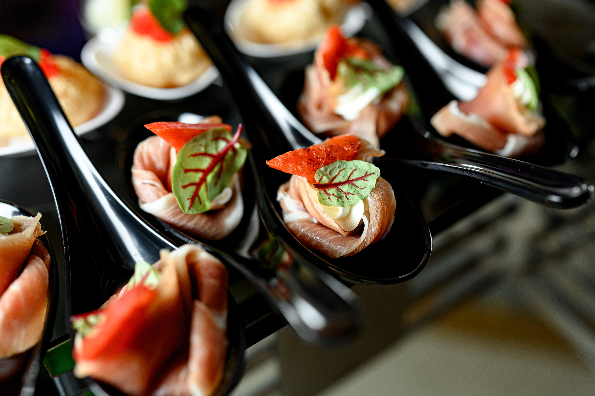 «TVIY VUHID V SVIT». Свадебный и семейный фотограф