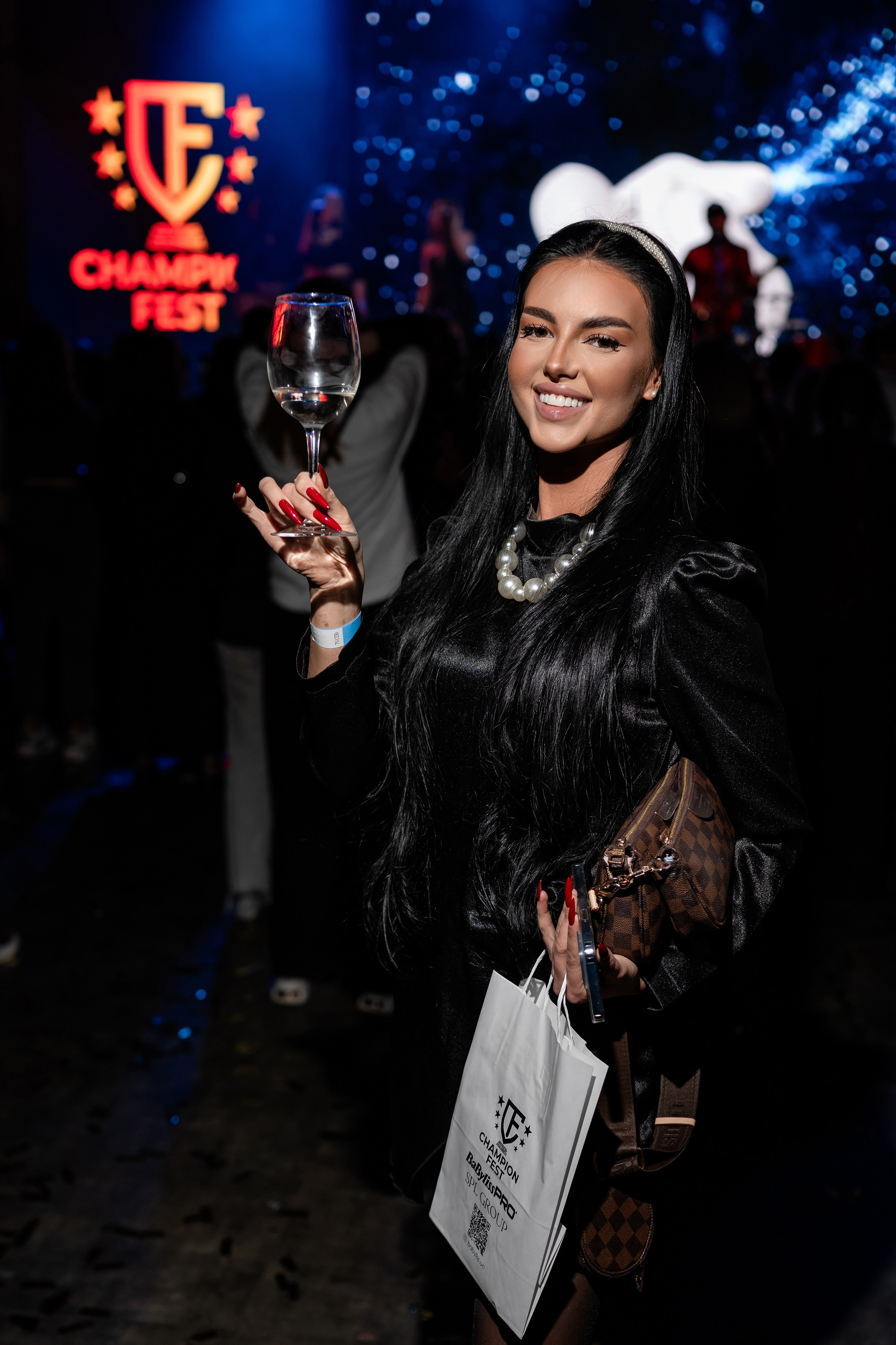 «CHAMPION FEST 2025». Свадебный и семейный фотограф