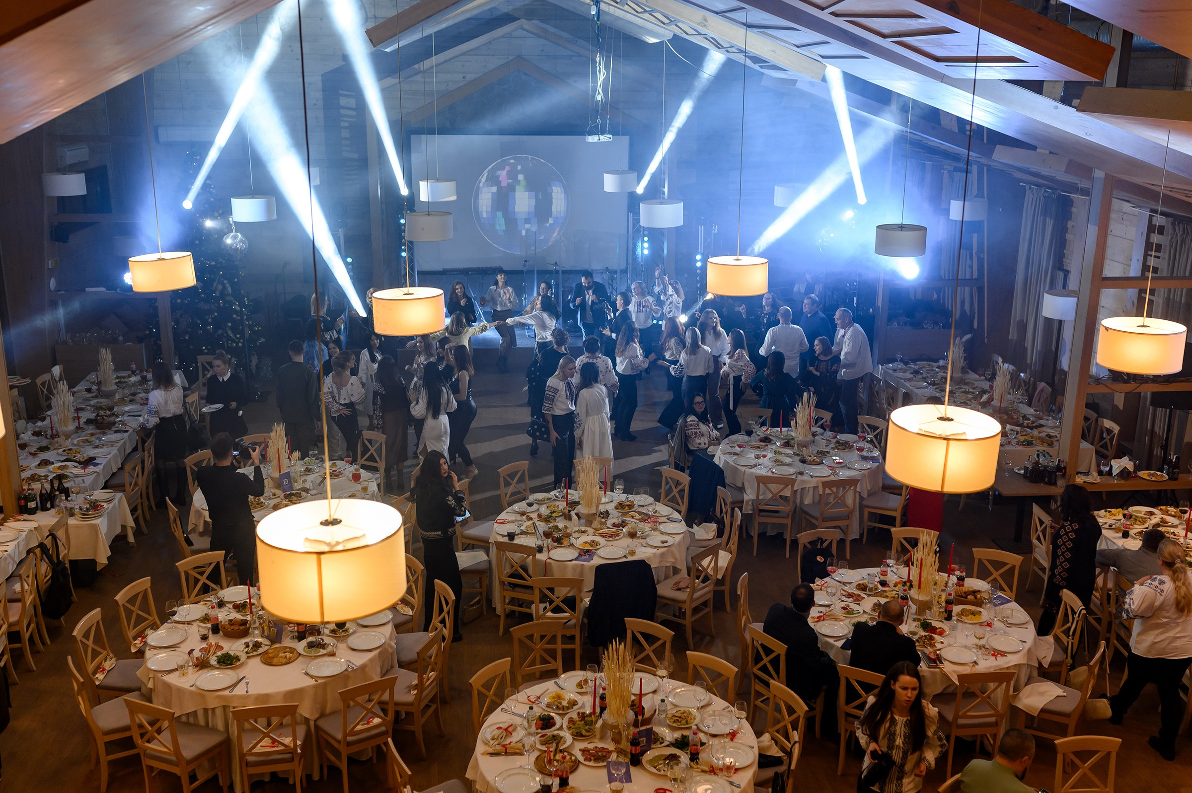 «ТРИПІЛЬСЬКЕ СОНЦЕ». Свадебный и семейный фотограф